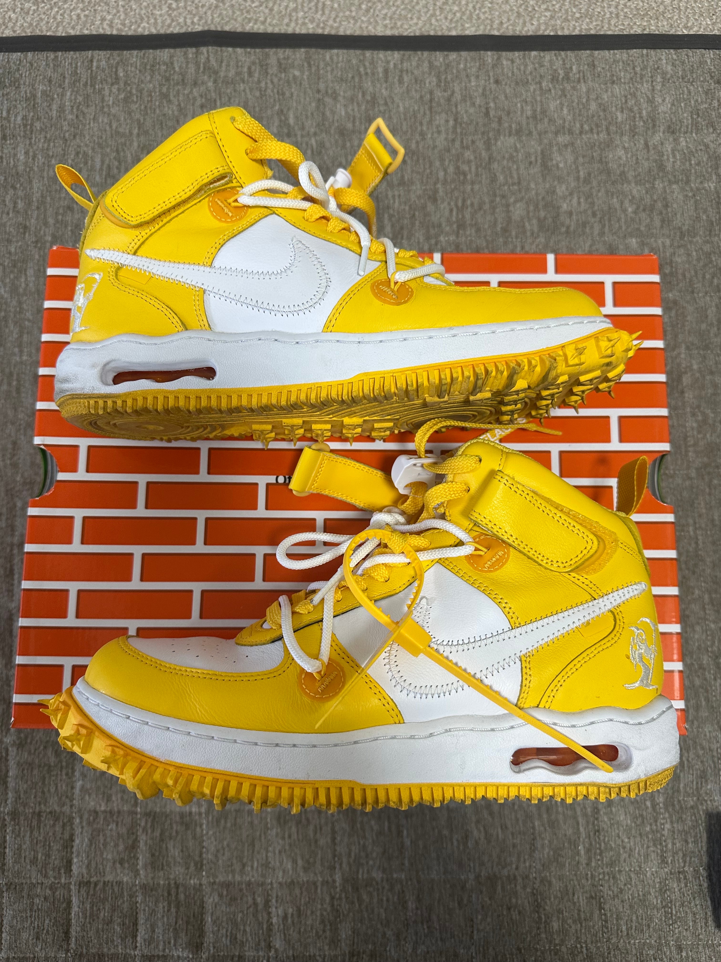 Off-White × Nike Air Force 1 Mid SP LTHR "White and Varsity Maize"
