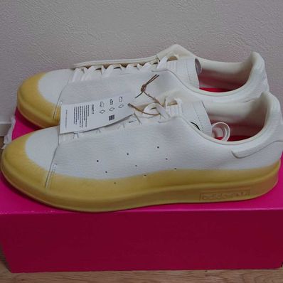 IVY PARK x adidas Stan Smith Dipped "Ivy Heart"