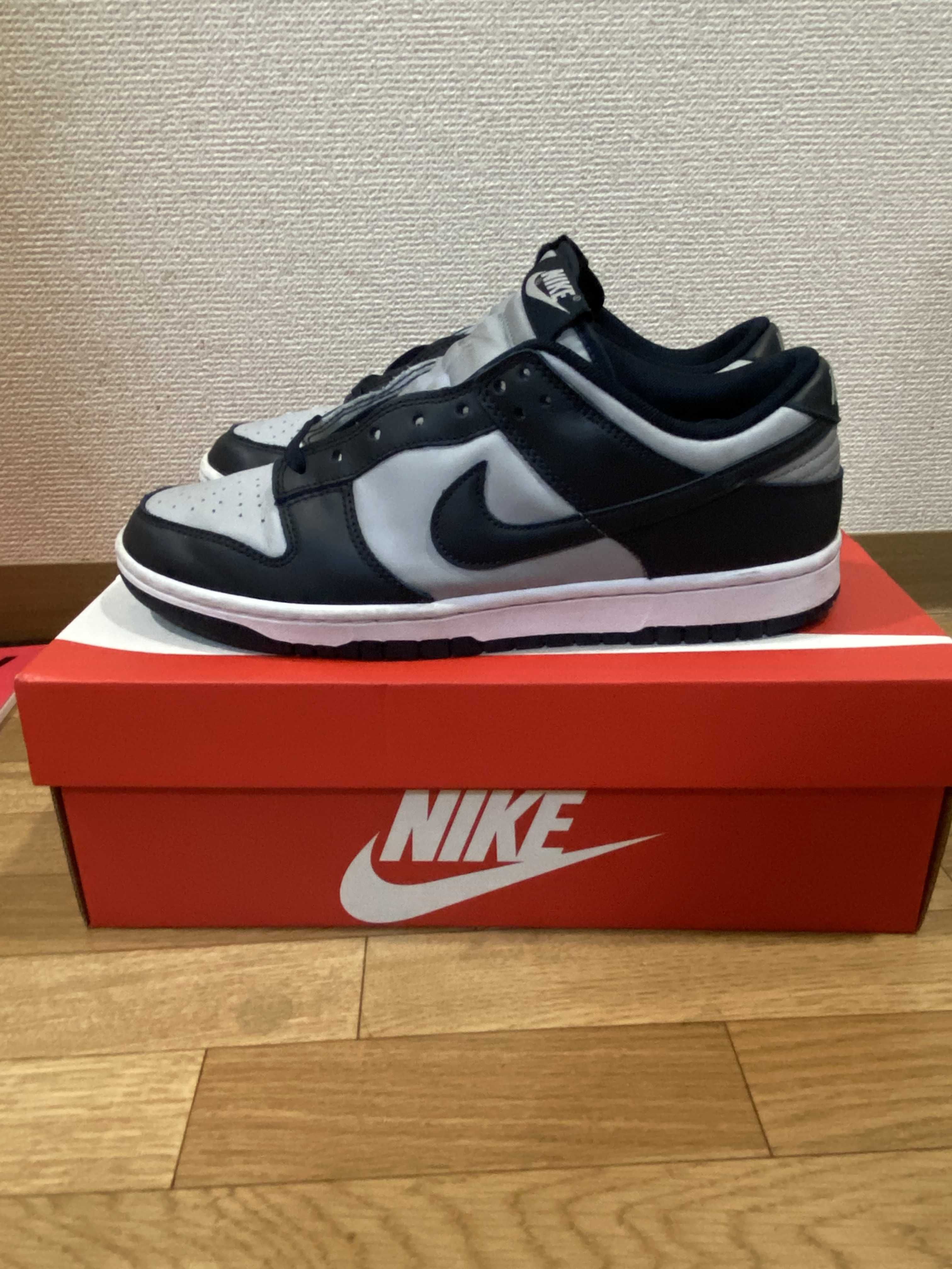 Nike Dunk Low "Championship Grey"