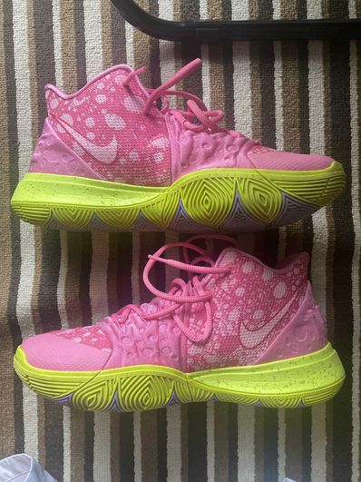NIKE KYRIE SPONGEBOB COLLECTION PATRICK STAR