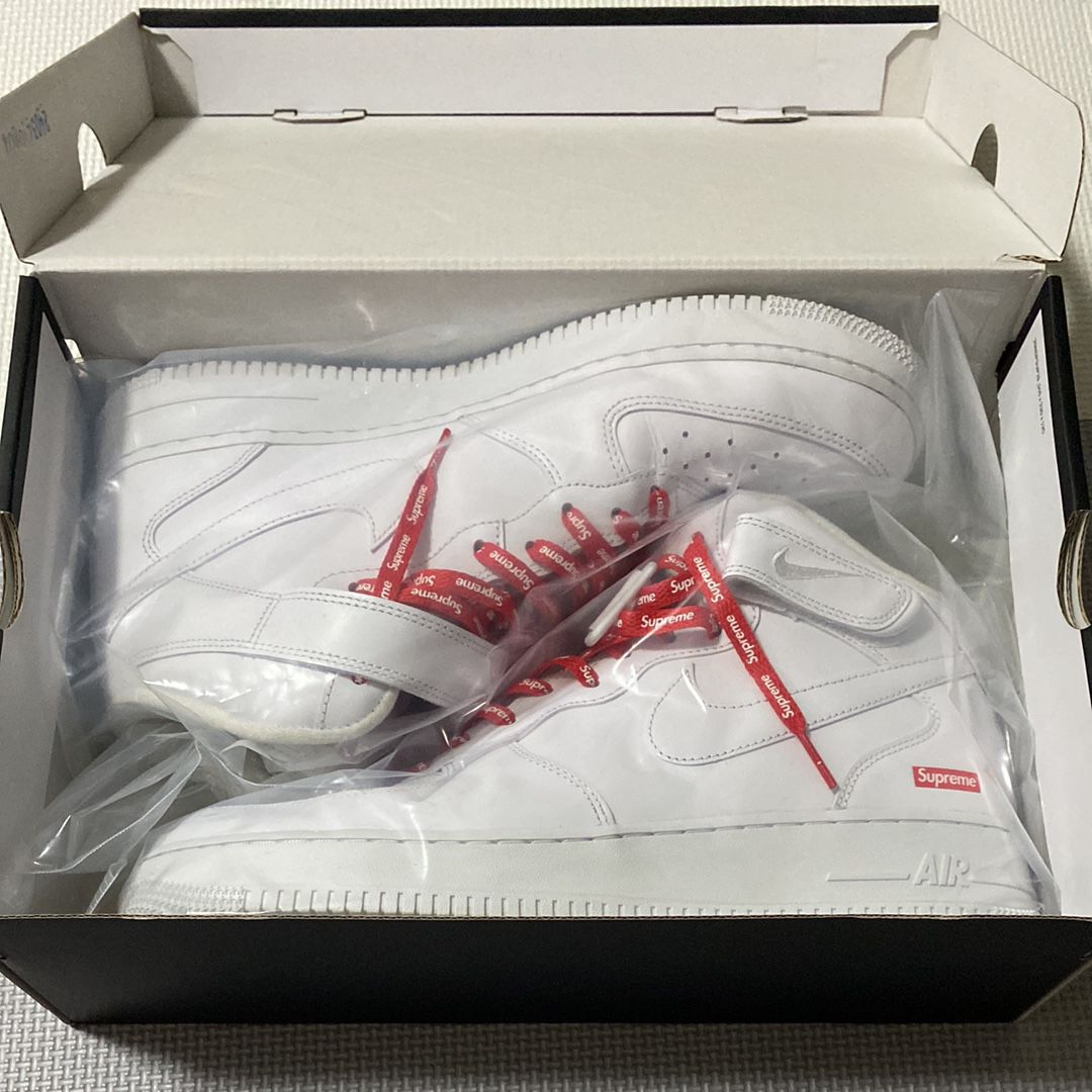 Supreme × Nike Air Force 1 Mid "White" FW24