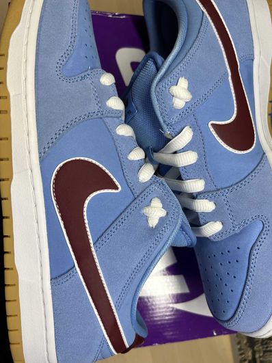 Nike SB Dunk Low Pro "Philadelphia Phillies/Valor Blue and Team Maroon"