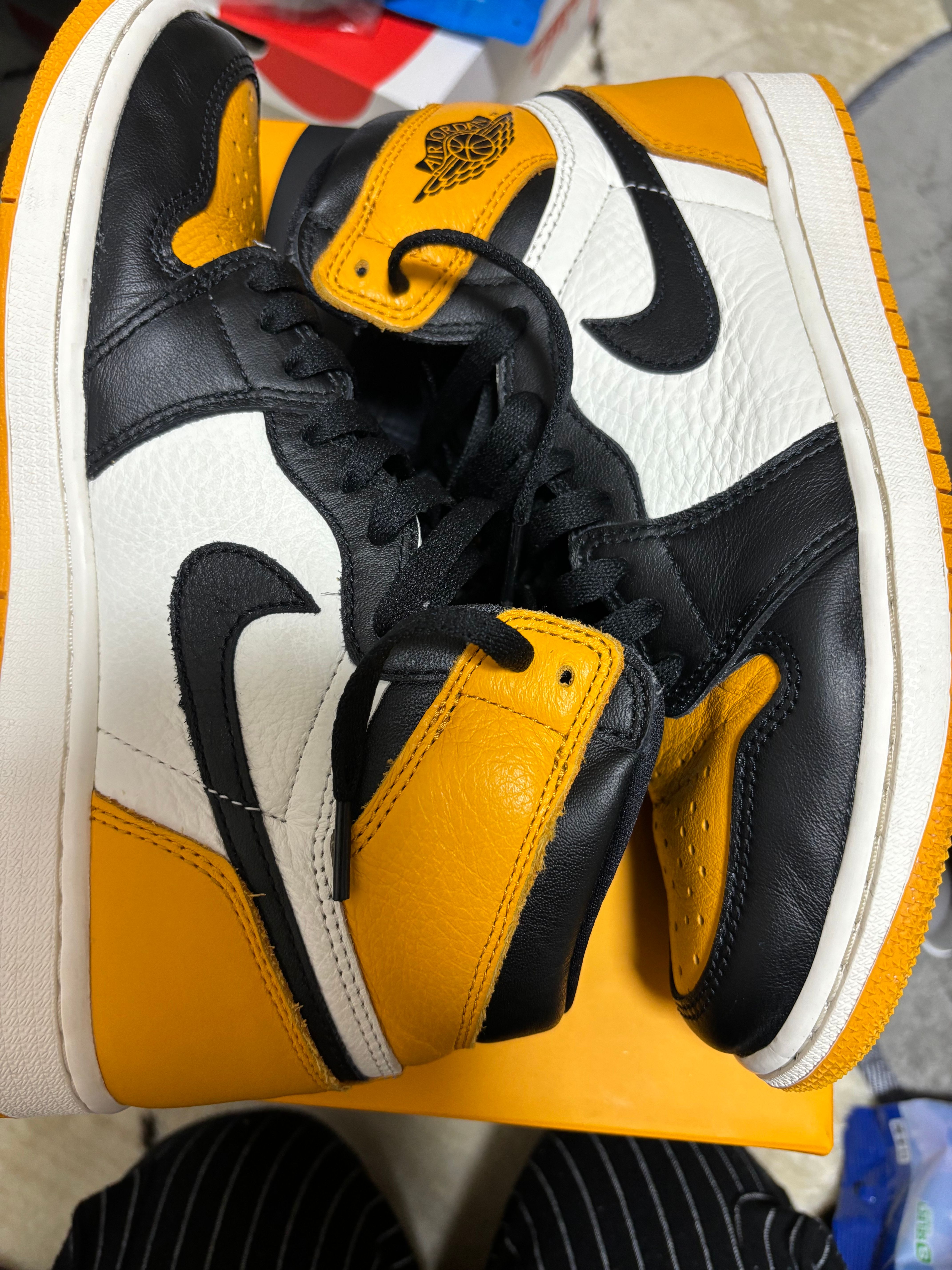 Nike Air Jordan 1 Retro High OG "Taxi"
