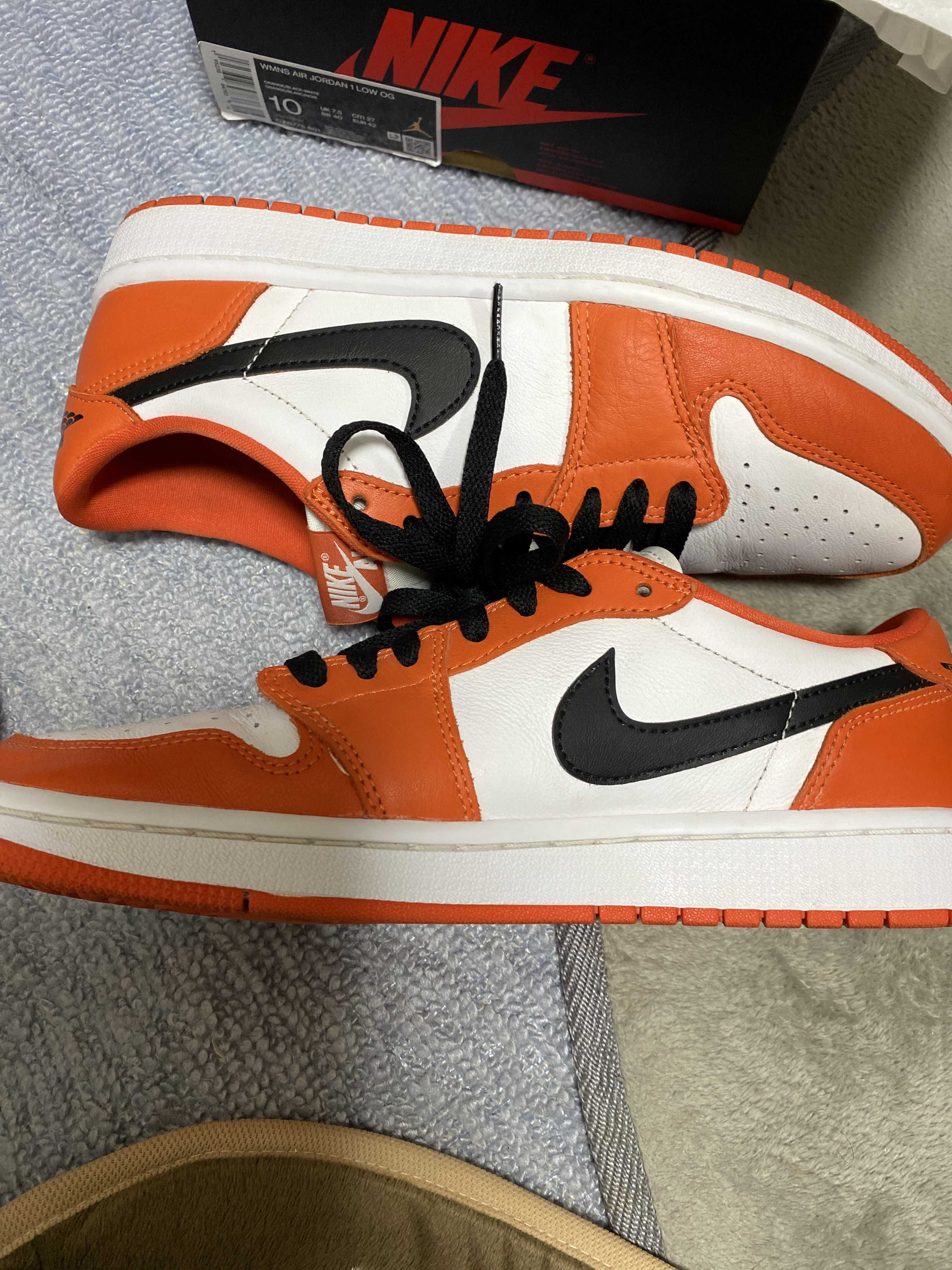 Nike Women's Air Jordan 1 Low OG "Starfish"