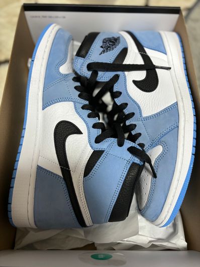 Nike Air Jordan 1 High OG "University Blue"