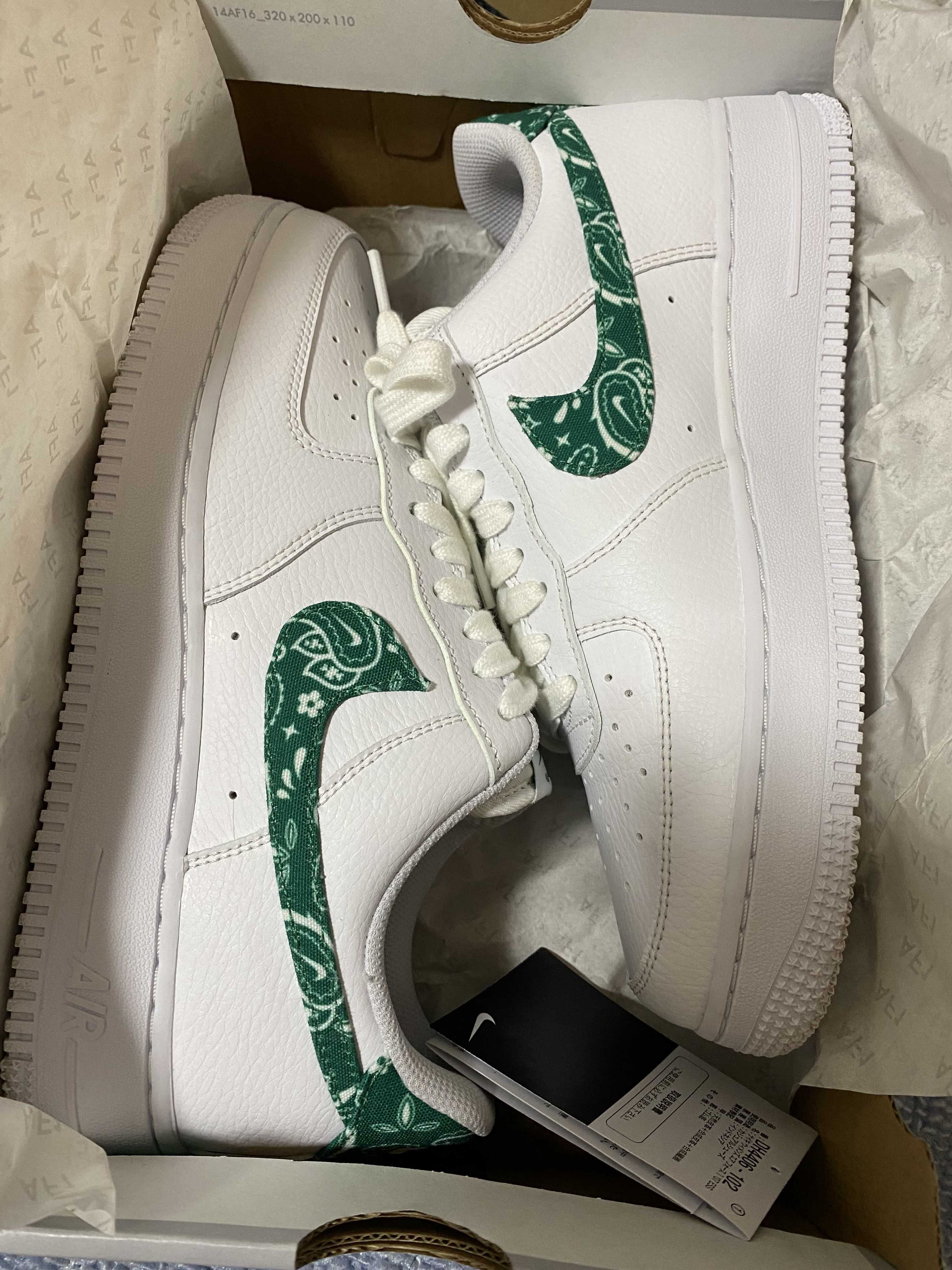 Nike Women's Air Force 1 Low '07 Essential "Green Paisley"