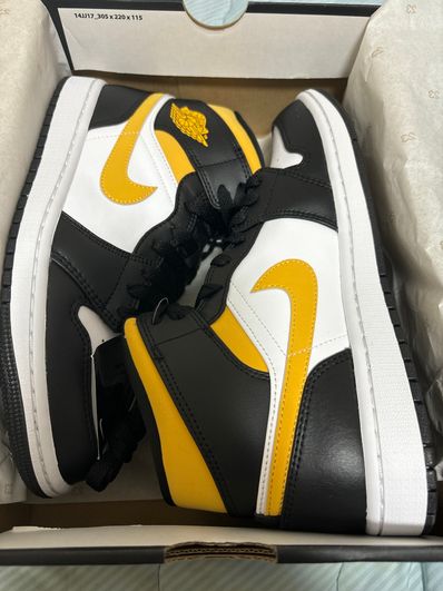 Nike Air Jordan 1 Mid "White/Pollen-Black"