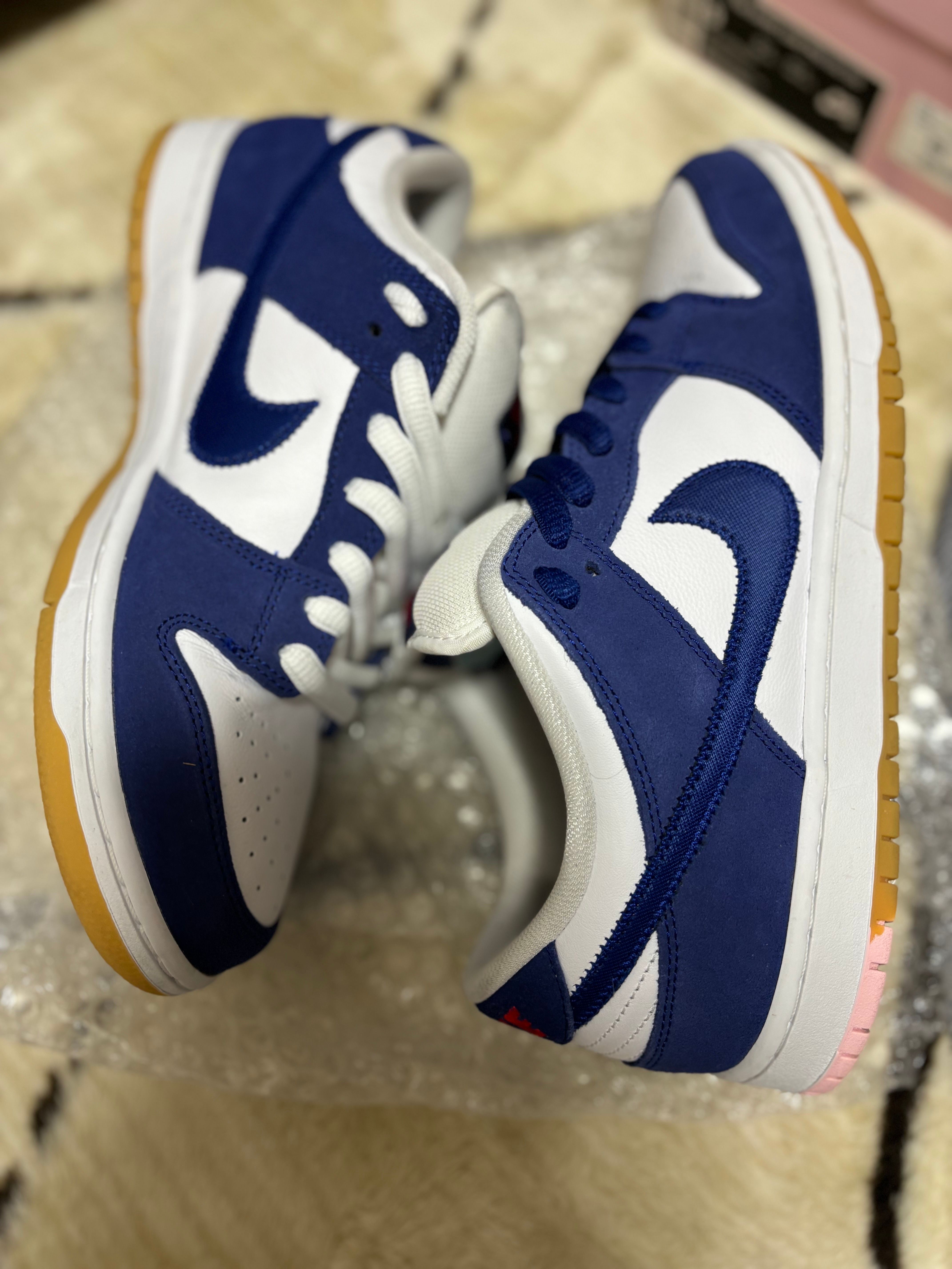 Nike SB Dunk Low "Los Angeles Dodgers/Deep Royal Blue"