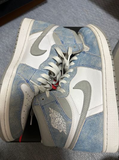 Nike Air Jordan 1 High OG "Hyper Royal"