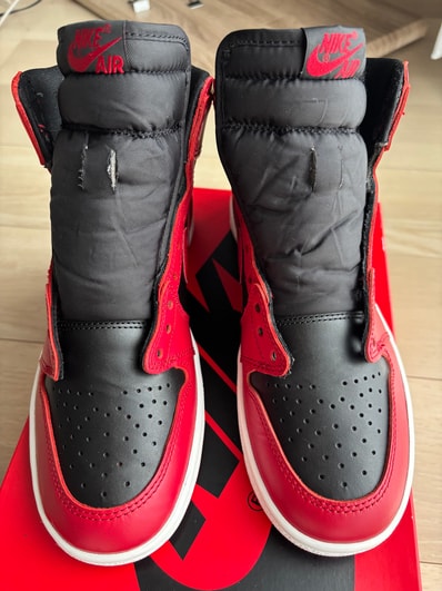 Nike Air Jordan 1 High ’85 "Varsity Red"