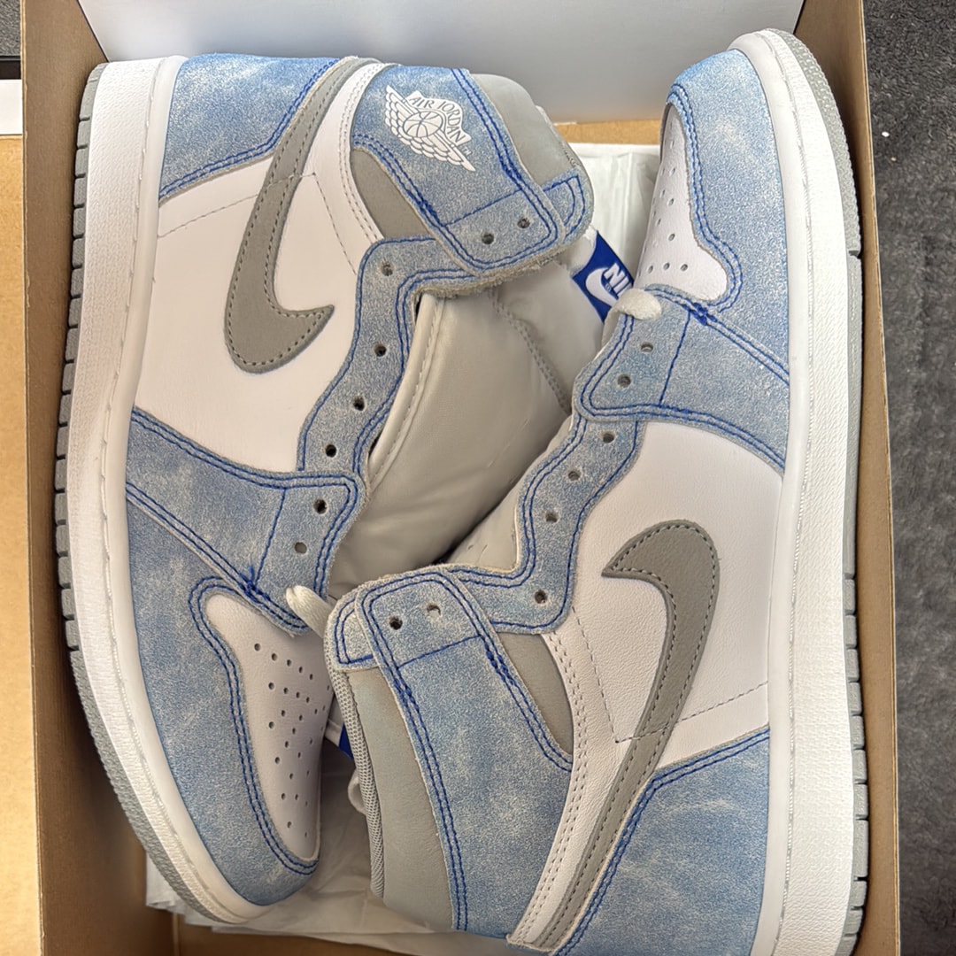 Nike Air Jordan 1 High OG "Hyper Royal"