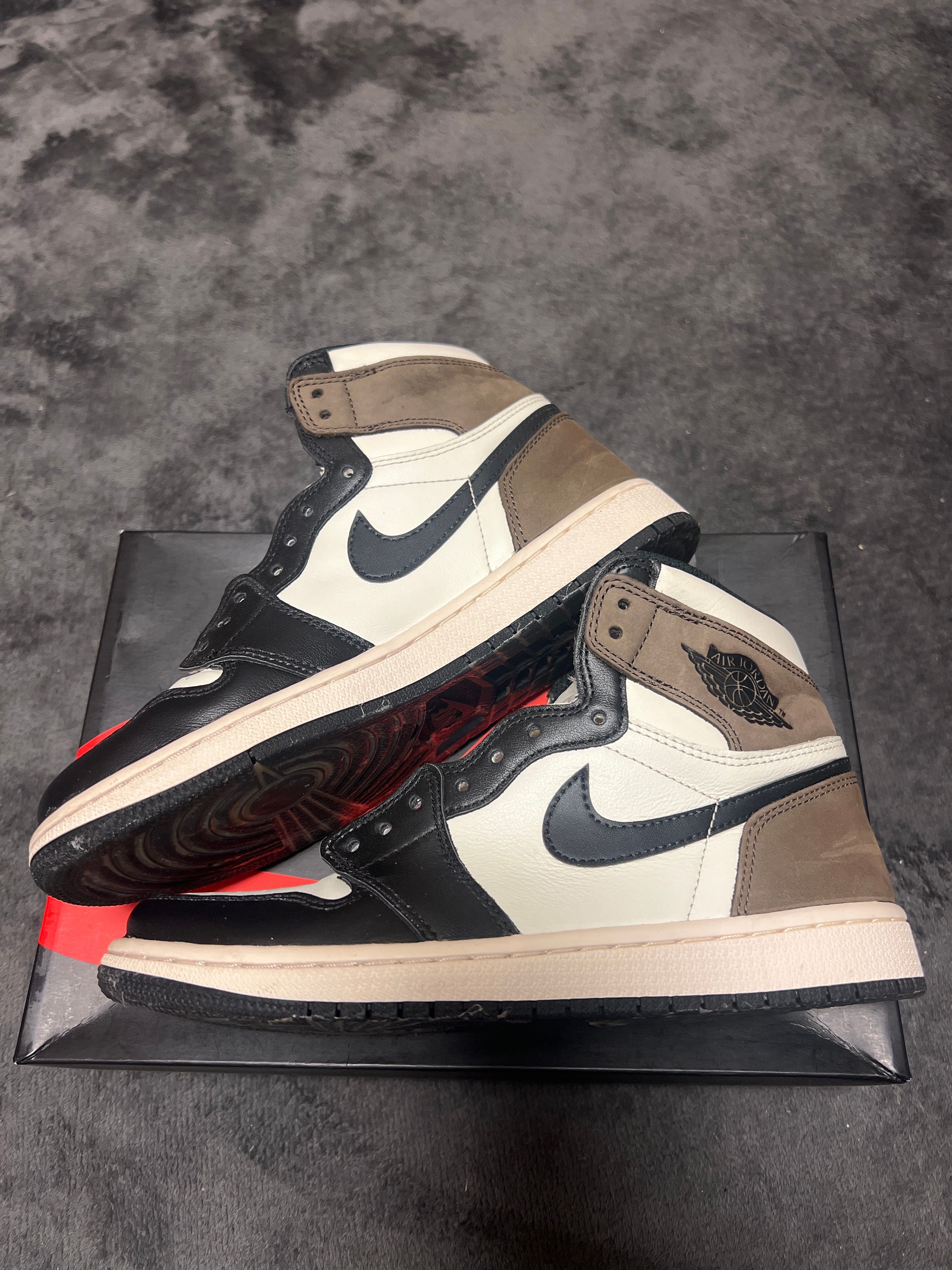 Nike Air Jordan 1 High OG "Sail/Dark Mocha/Black"