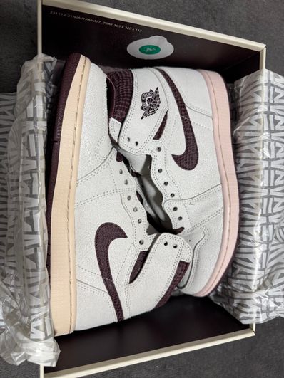 A Ma Maniere × Nike Air Jordan 1 Retro High OG "Sail and Burgundy"