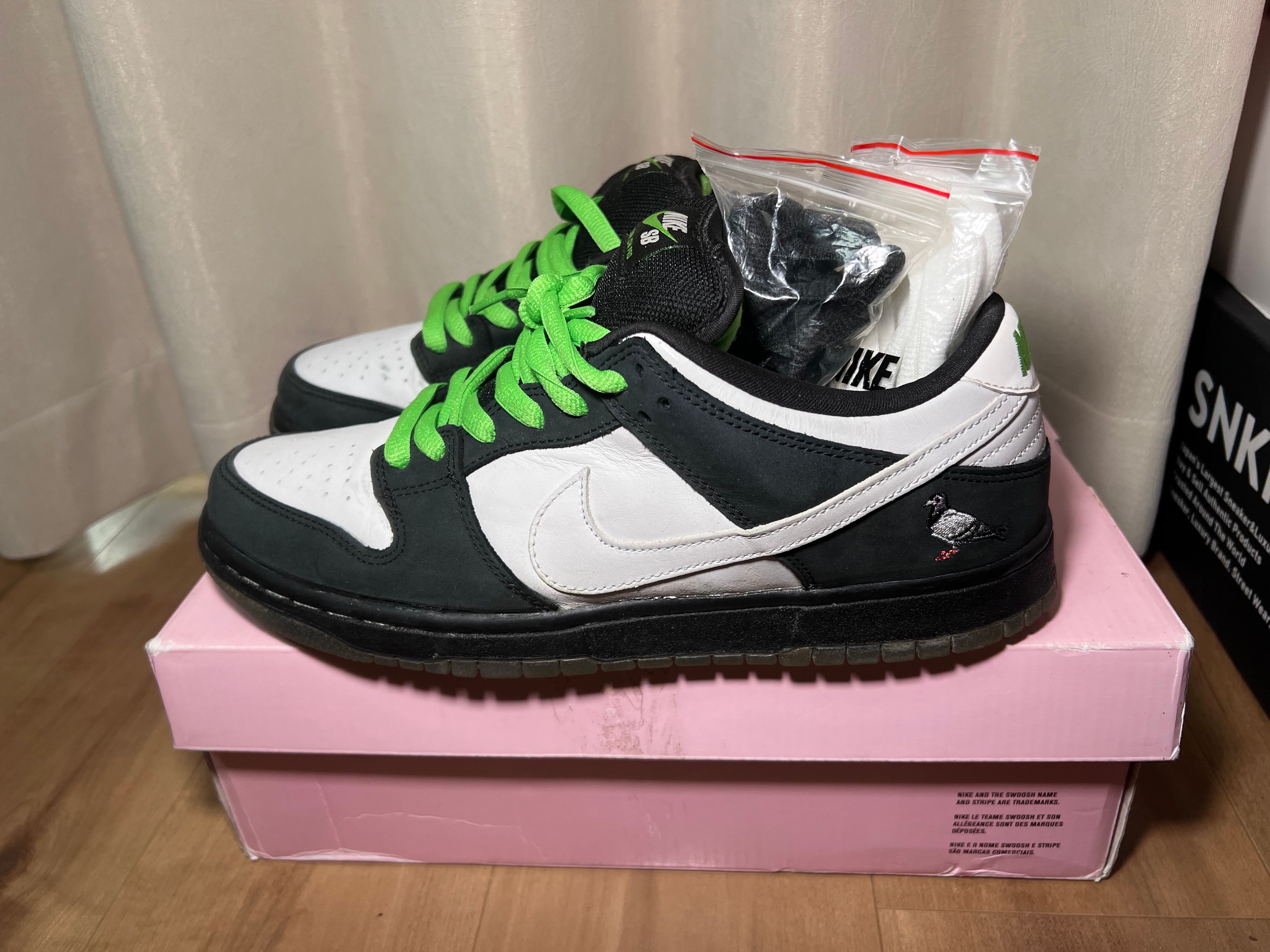 STAPLE × Nike SB Dunk Low "Pigeon Black/White"