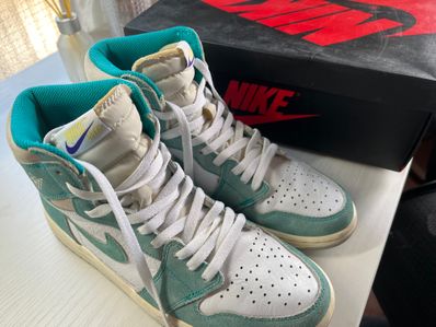 Nike Air Jordan 1 Retro High OG "Turbo Green"