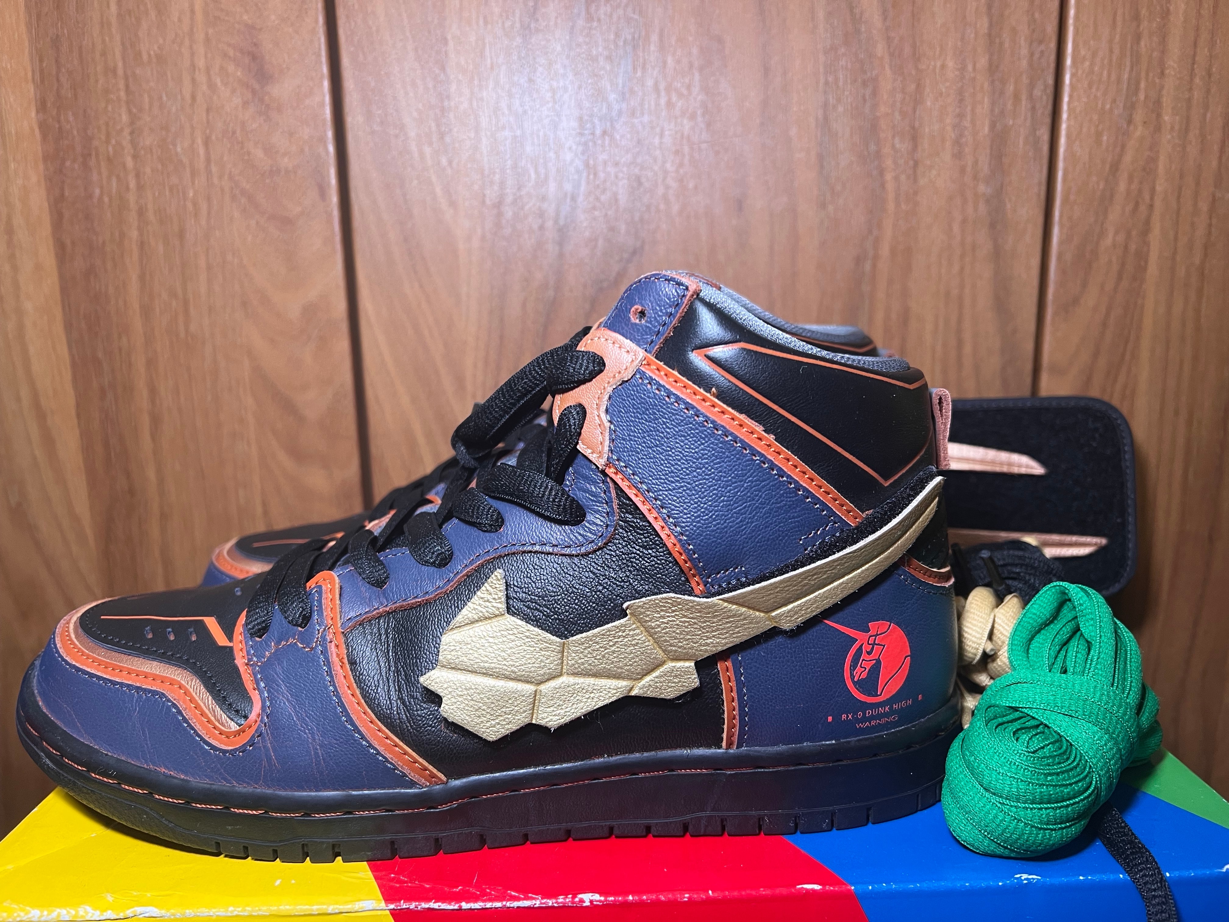 Gundam Unicorn × Nike SB Dunk High PRO QS "Banshee"