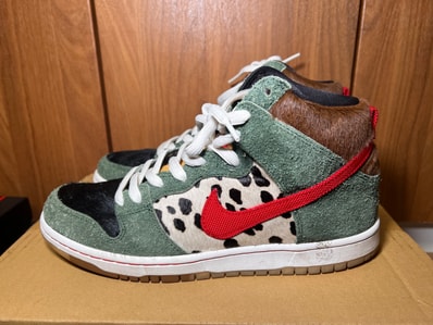 Nike SB Dunk High Pro QS "Dog Walker"