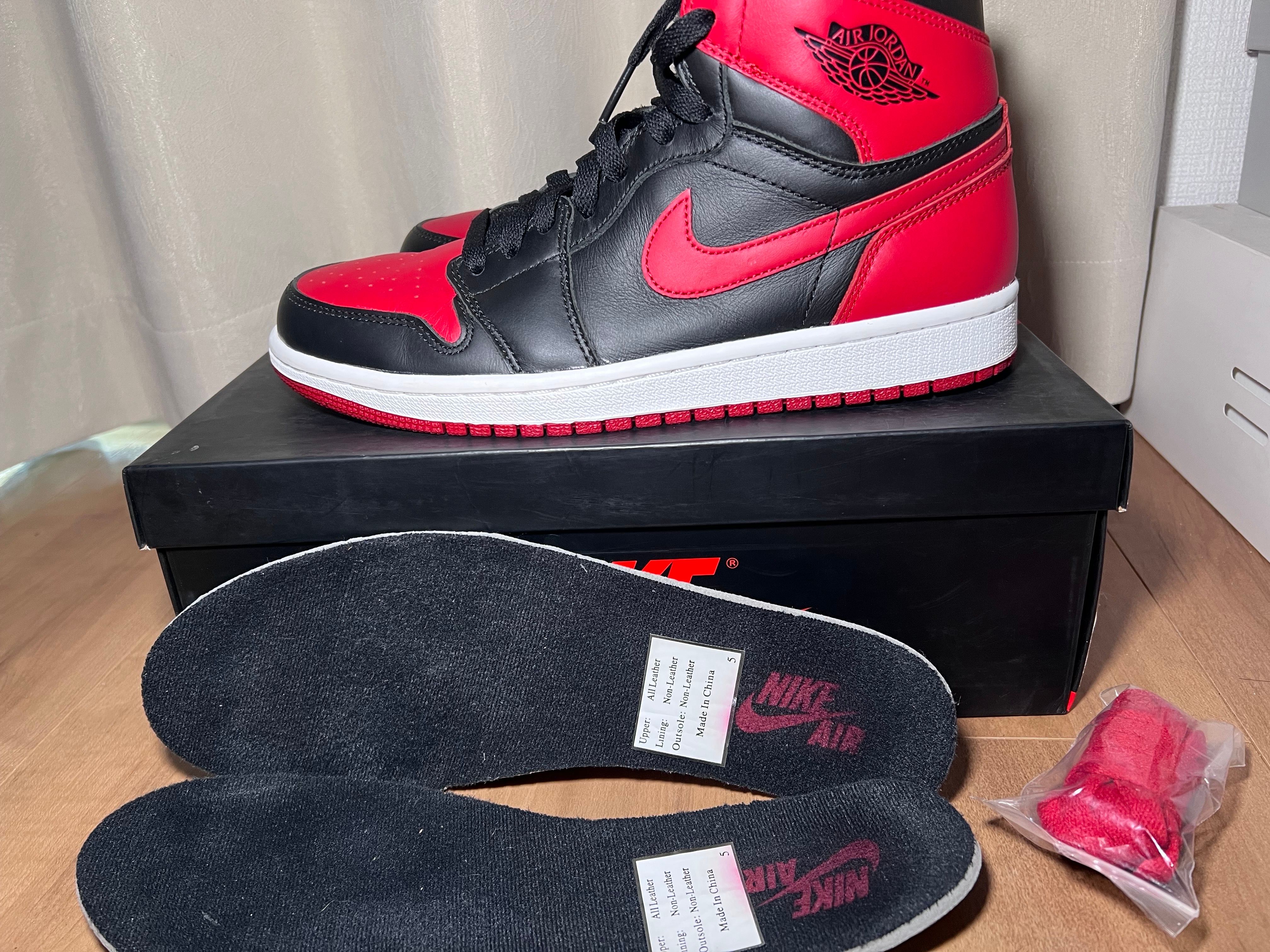 Nike Air Jordan 1 Retro High OG "Bred" (2013)