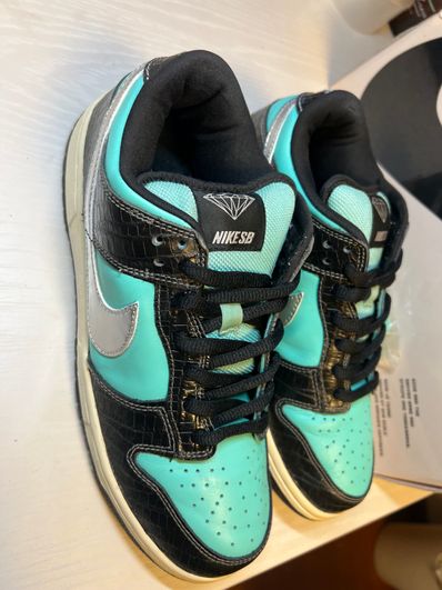 Nike SB Dunk Low Diamond Suppil Co. "Tiffany"