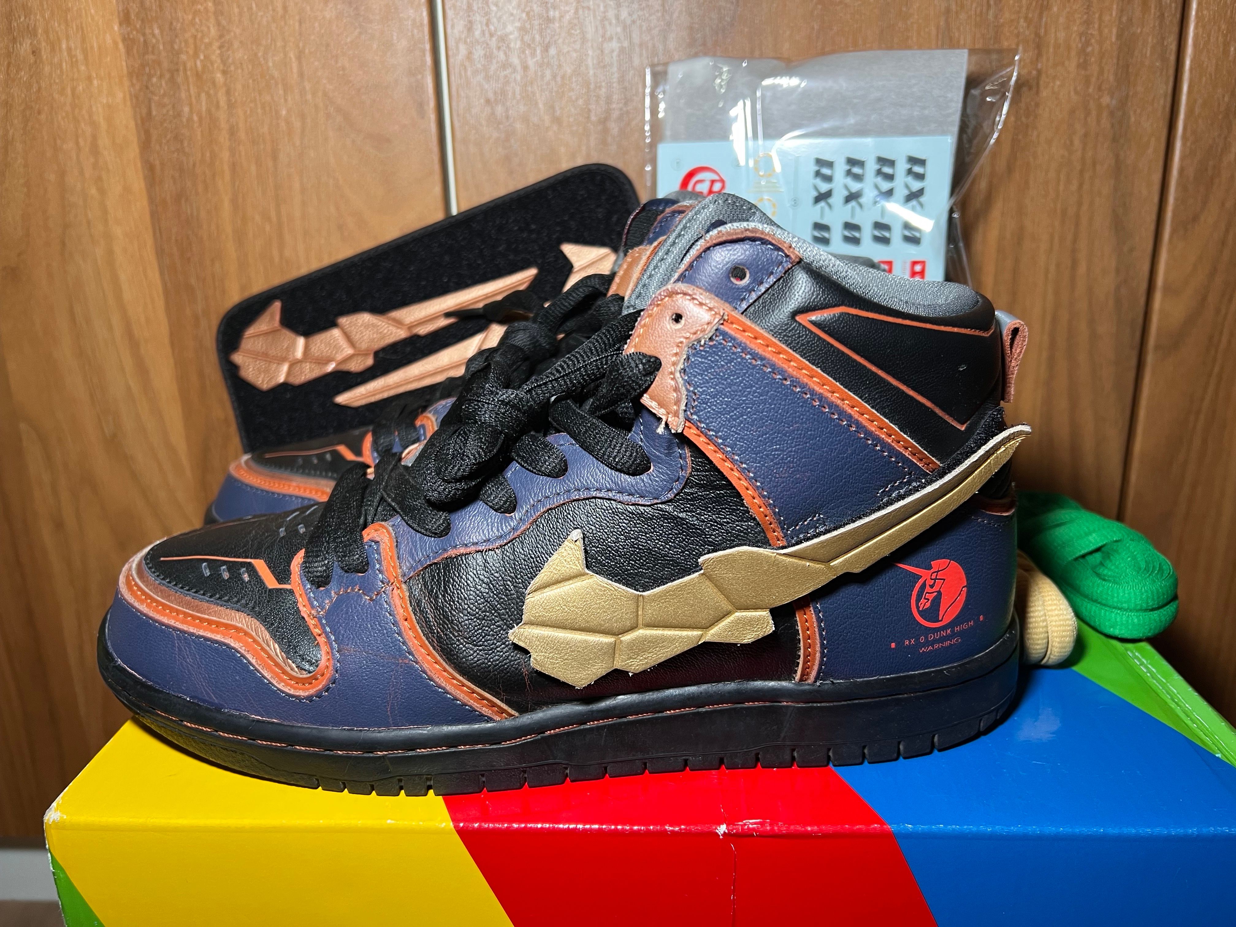 Gundam Unicorn × Nike SB Dunk High PRO QS "Banshee"