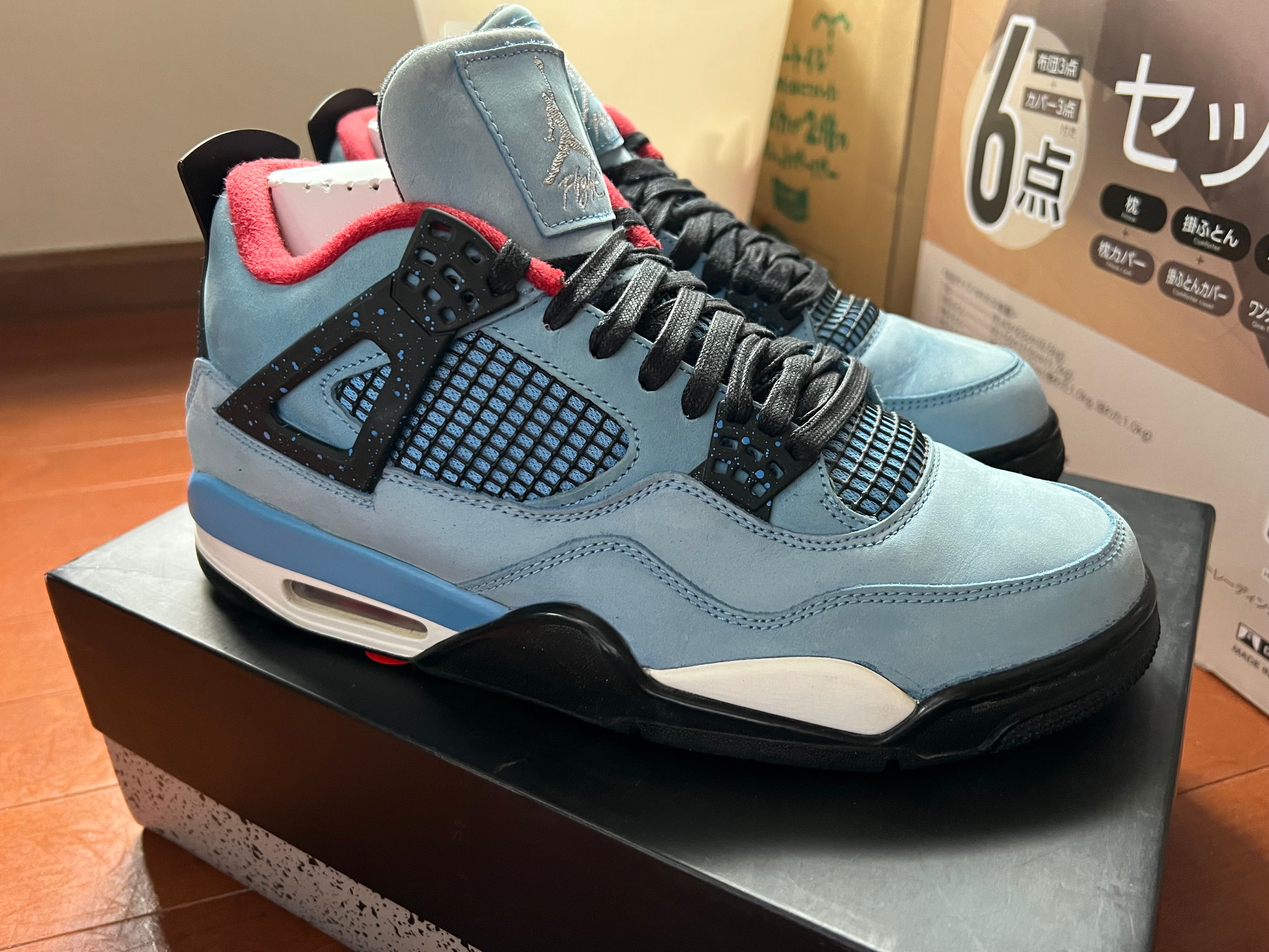 Travis Scott × Nike Air Jordan 4 Retro Cactus Jack "University Blue"