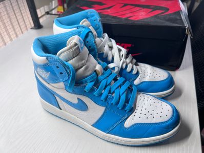 Nike Air Jordan 1 Retro High "UNC"