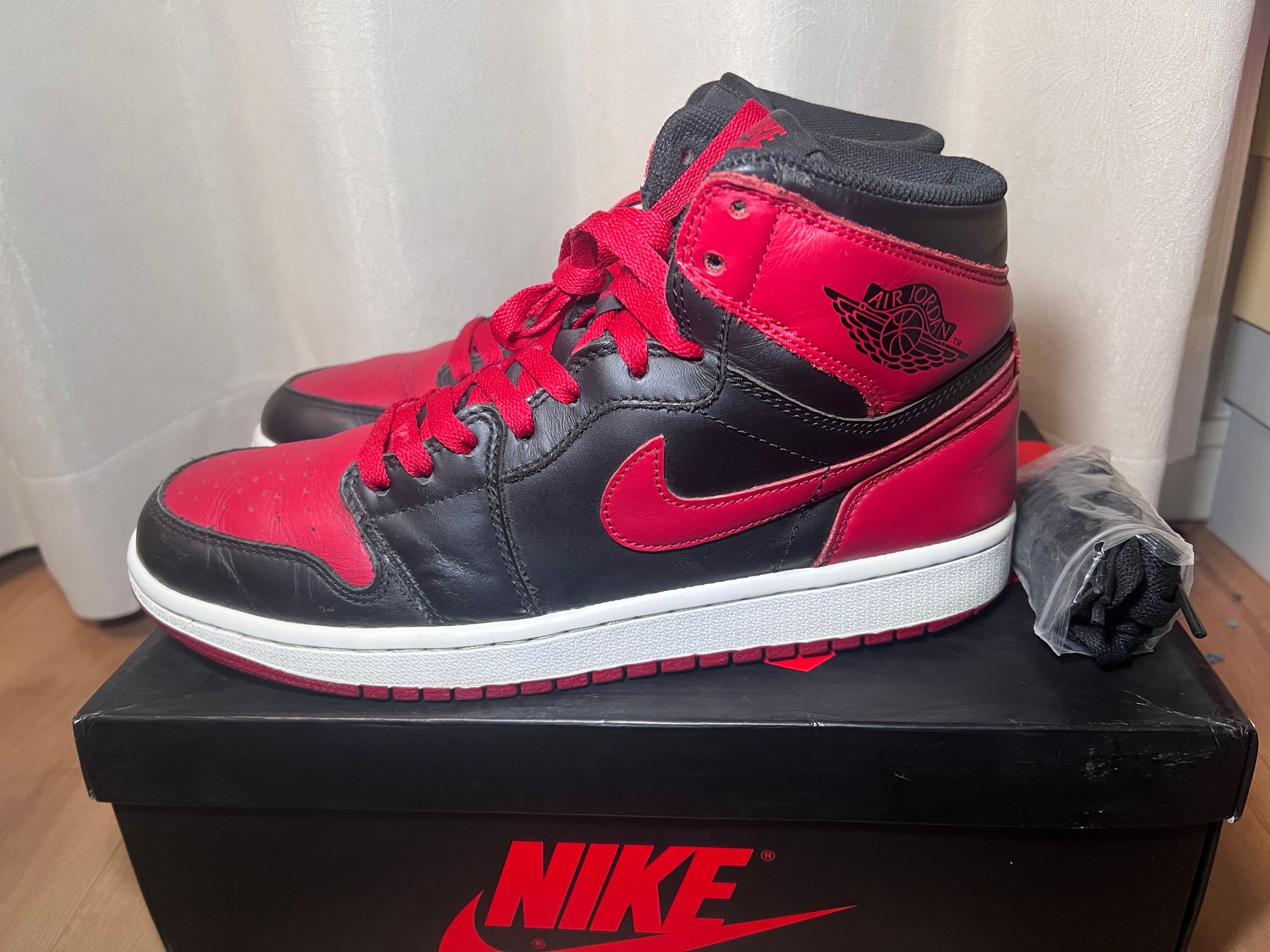 Nike Air Jordan 1 Retro High OG "Bred" (2013)