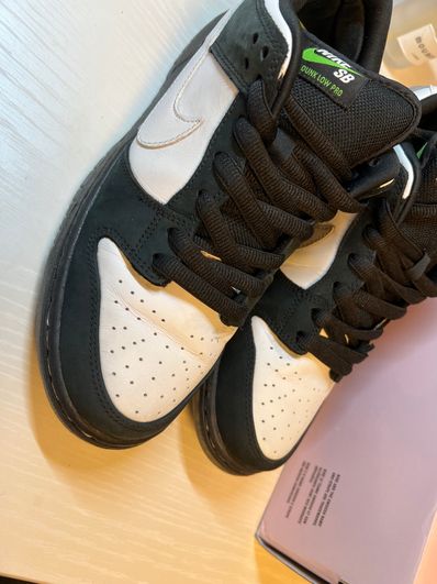 STAPLE × Nike SB Dunk Low "Pigeon Black/White"