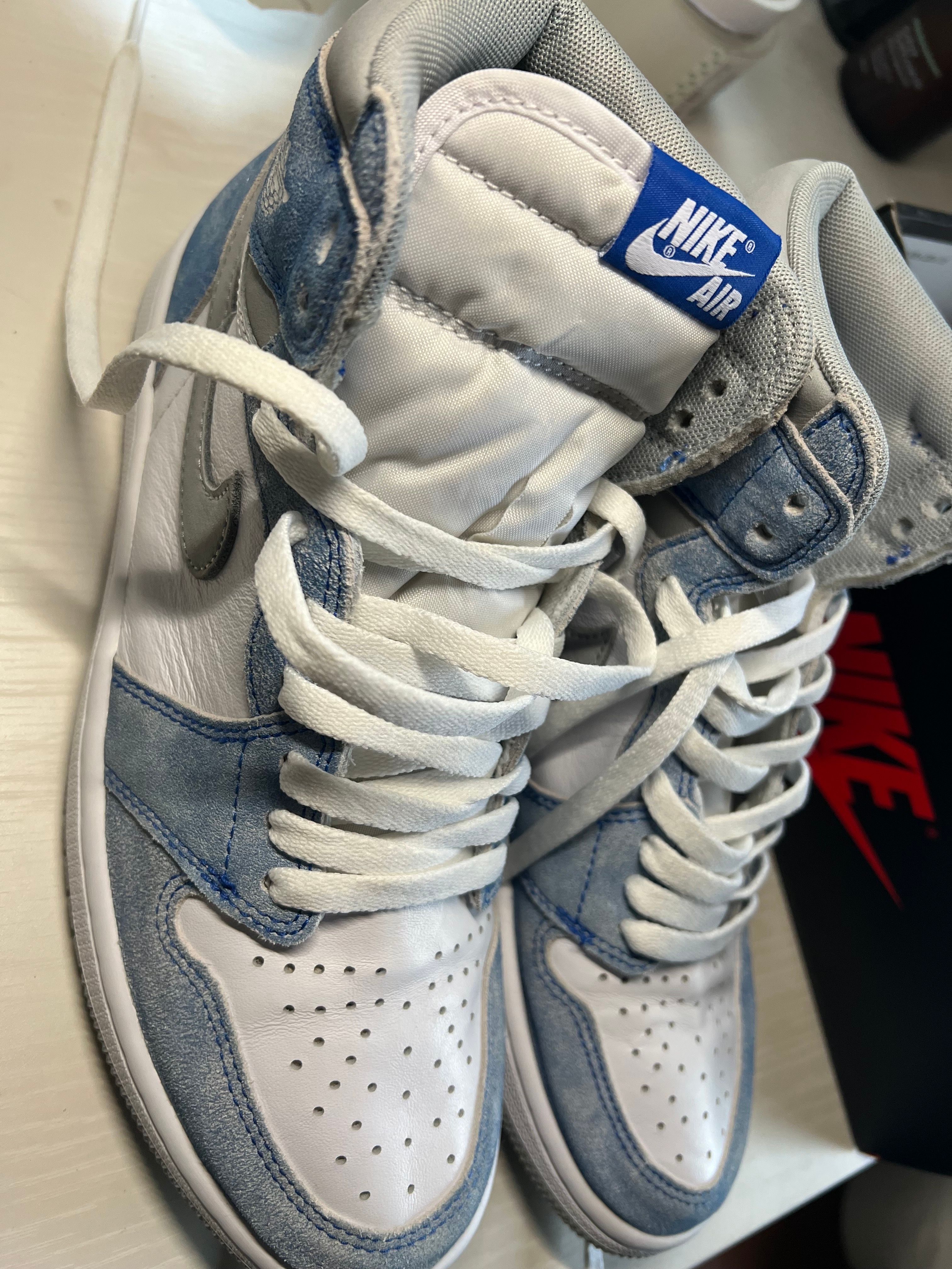 Nike Air Jordan 1 High OG "Hyper Royal"