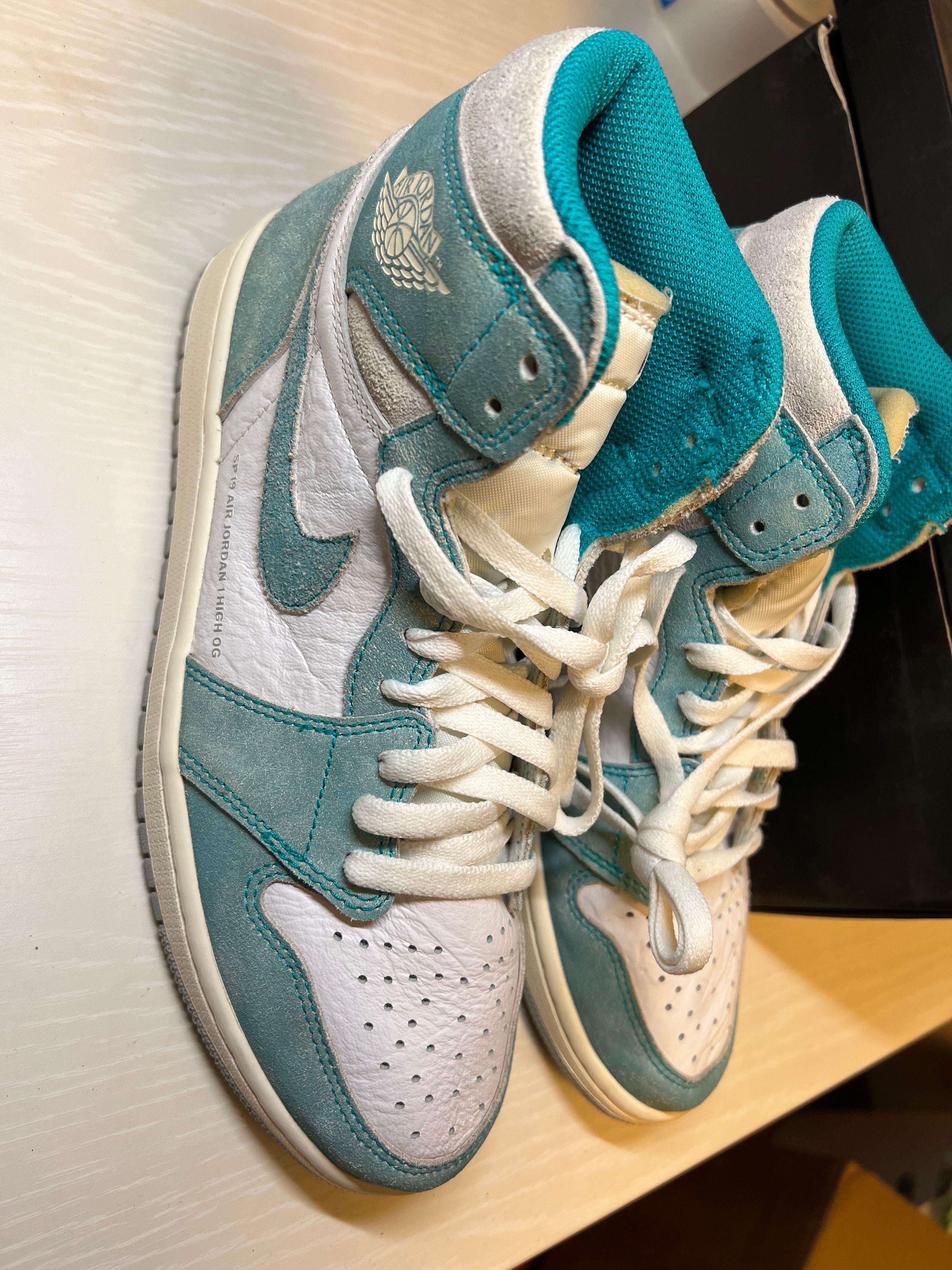 Nike Air Jordan 1 Retro High OG "Turbo Green"