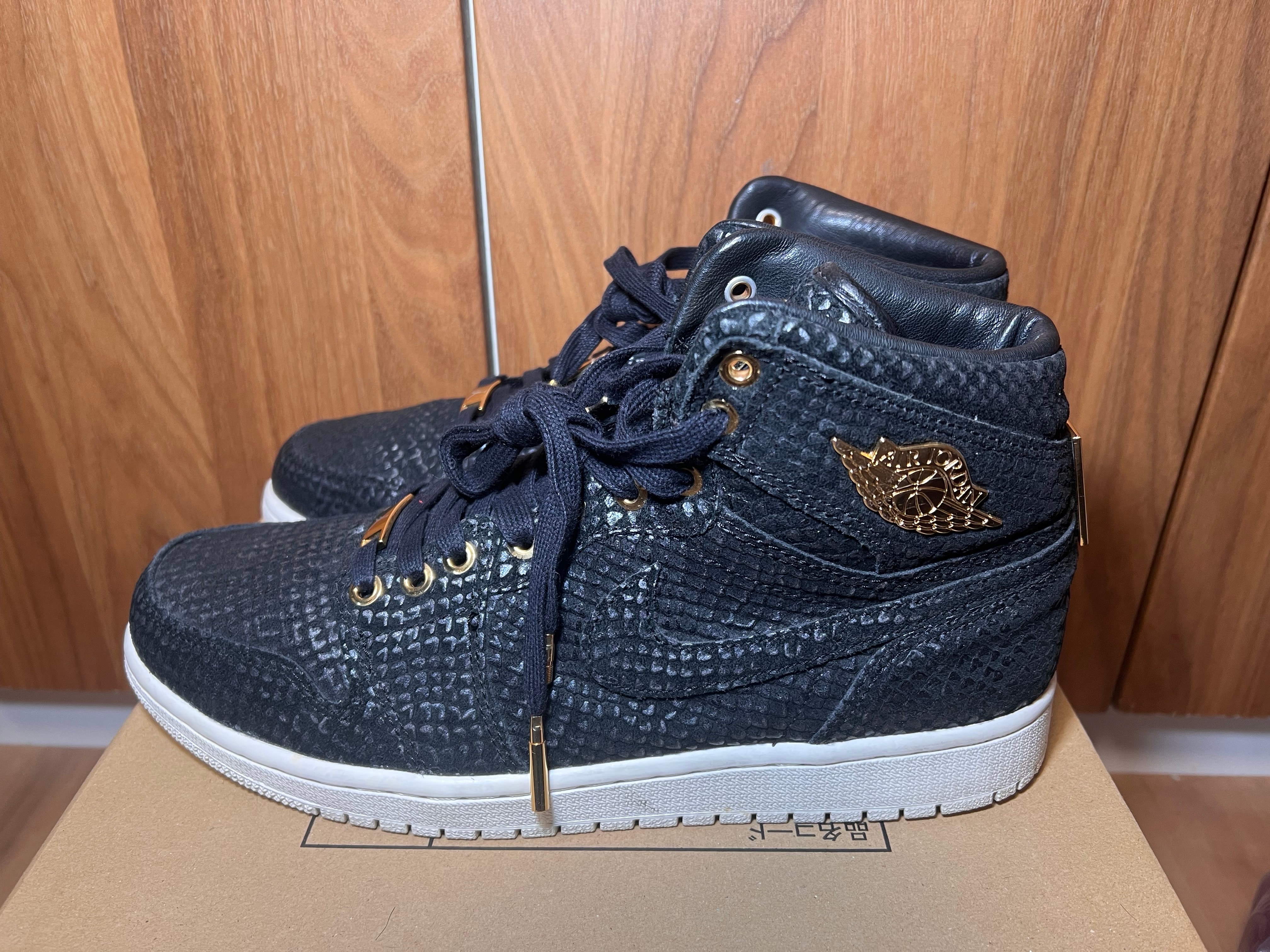 Nike Air Jordan 1 Retro High Pinnacle "Black"