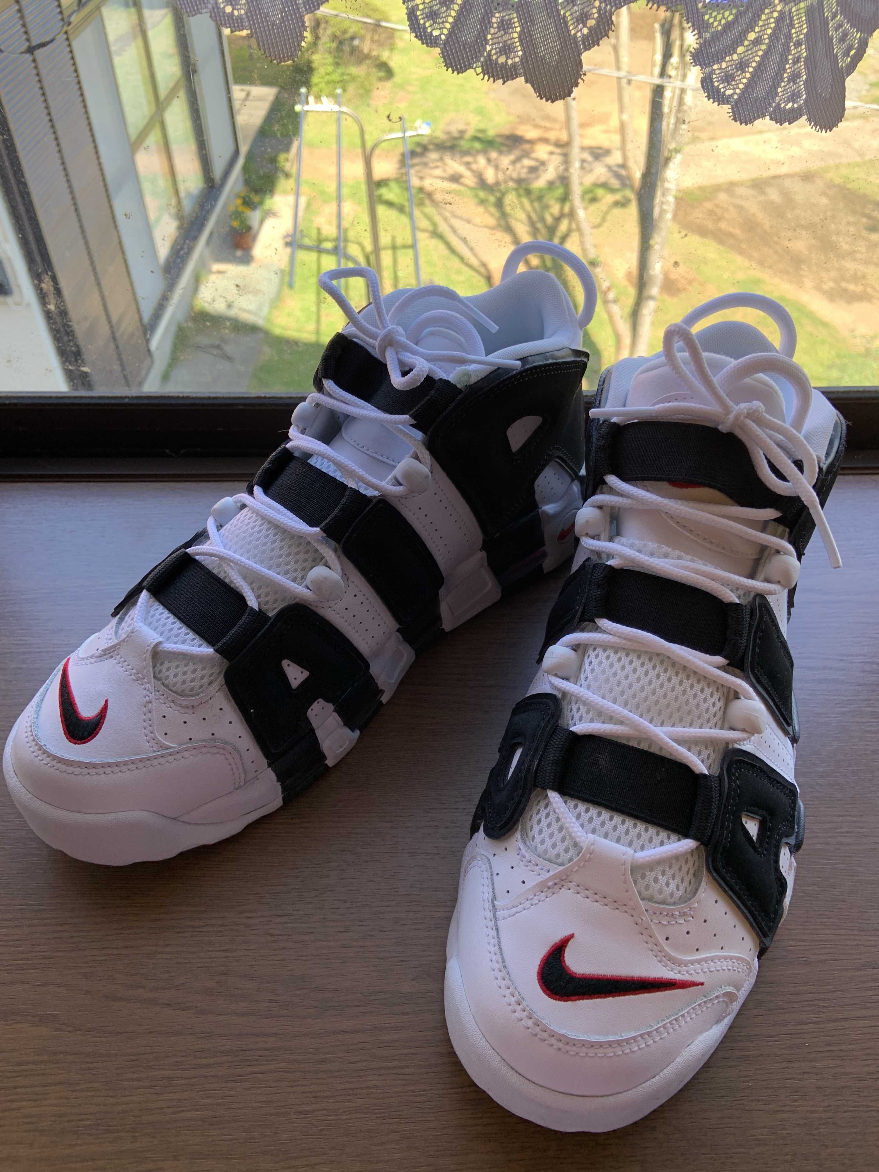 Nike Air More up Tempo "White/Black/University Red"(~2018)