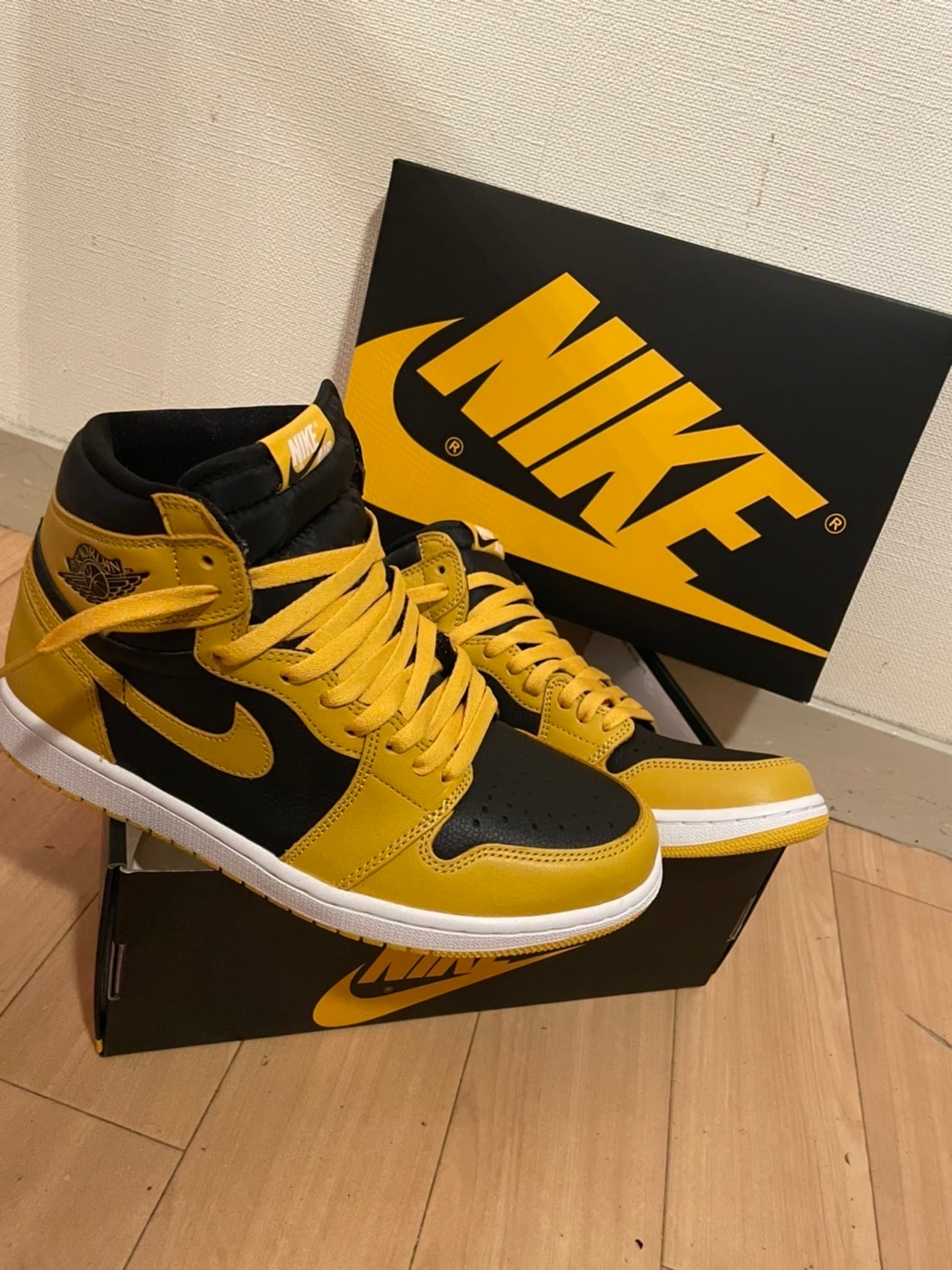 Nike Air Jordan 1 High OG "Pollen" 