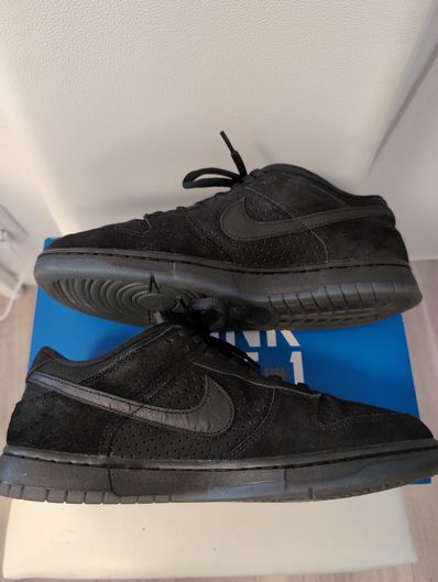 UNDEFEATED × Nike Dunk Low SP "5 ON IT"