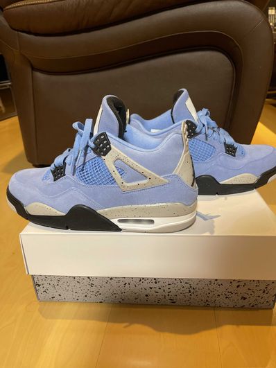 Nike Air Jordan 4 "University Blue"