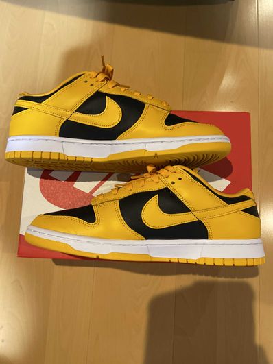 Nike Dunk Low "Championship Goldenrod"