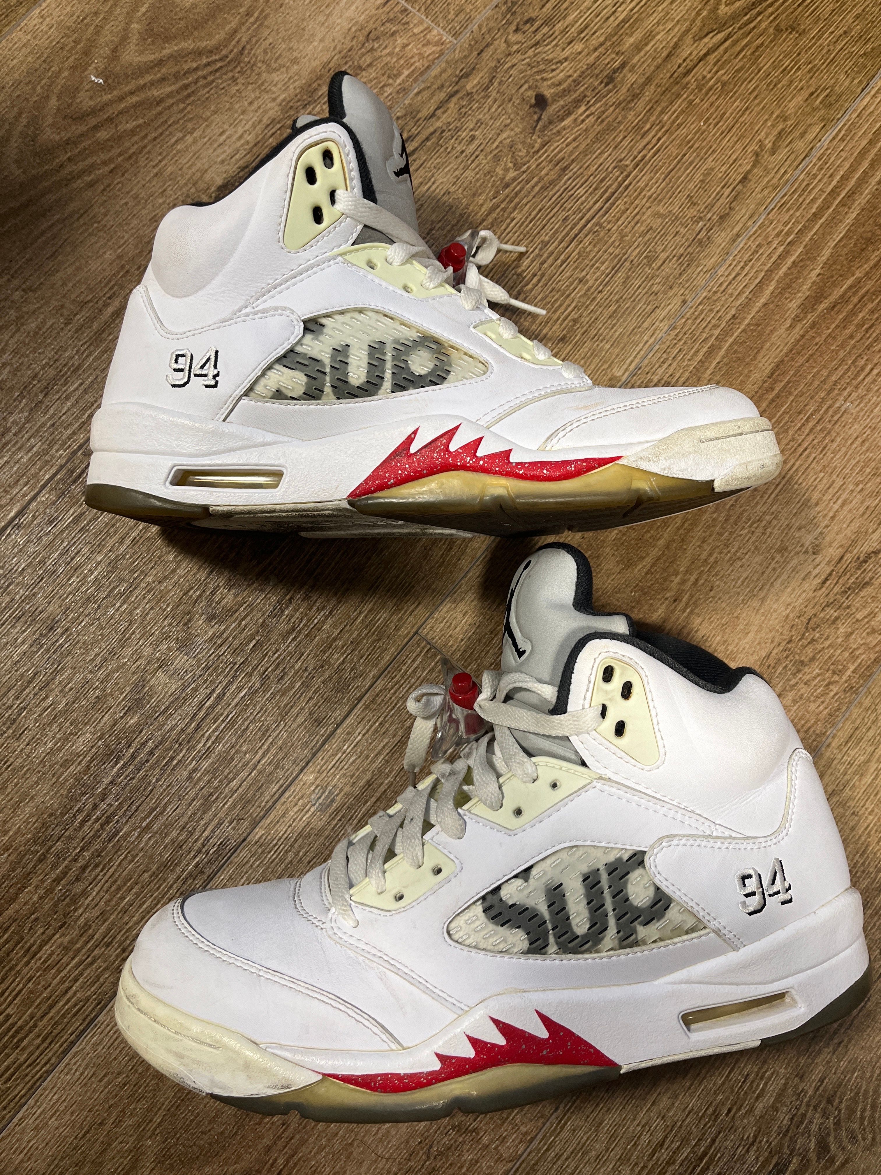 Supreme × Nike Air Jordan 5 Retro "White"