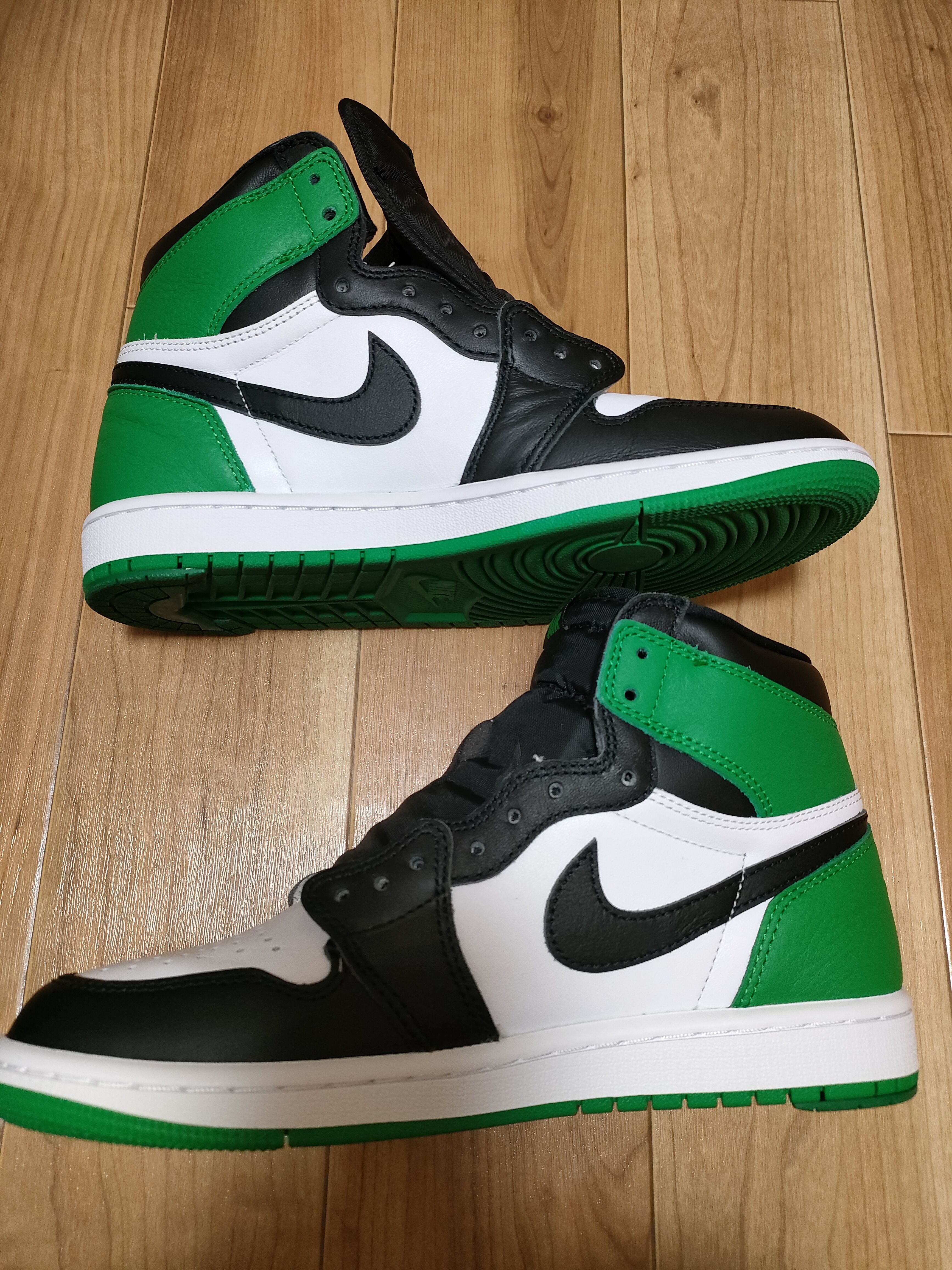 Nike Air Jordan 1 Retro High OG "Celtics/Black and Lucky Green" (2023)