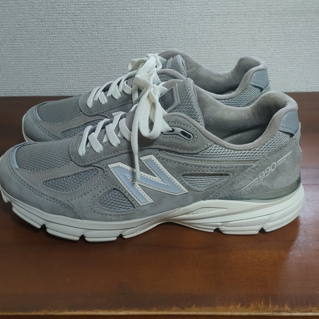 KITH × New Balance 990V4 "Moonrock"