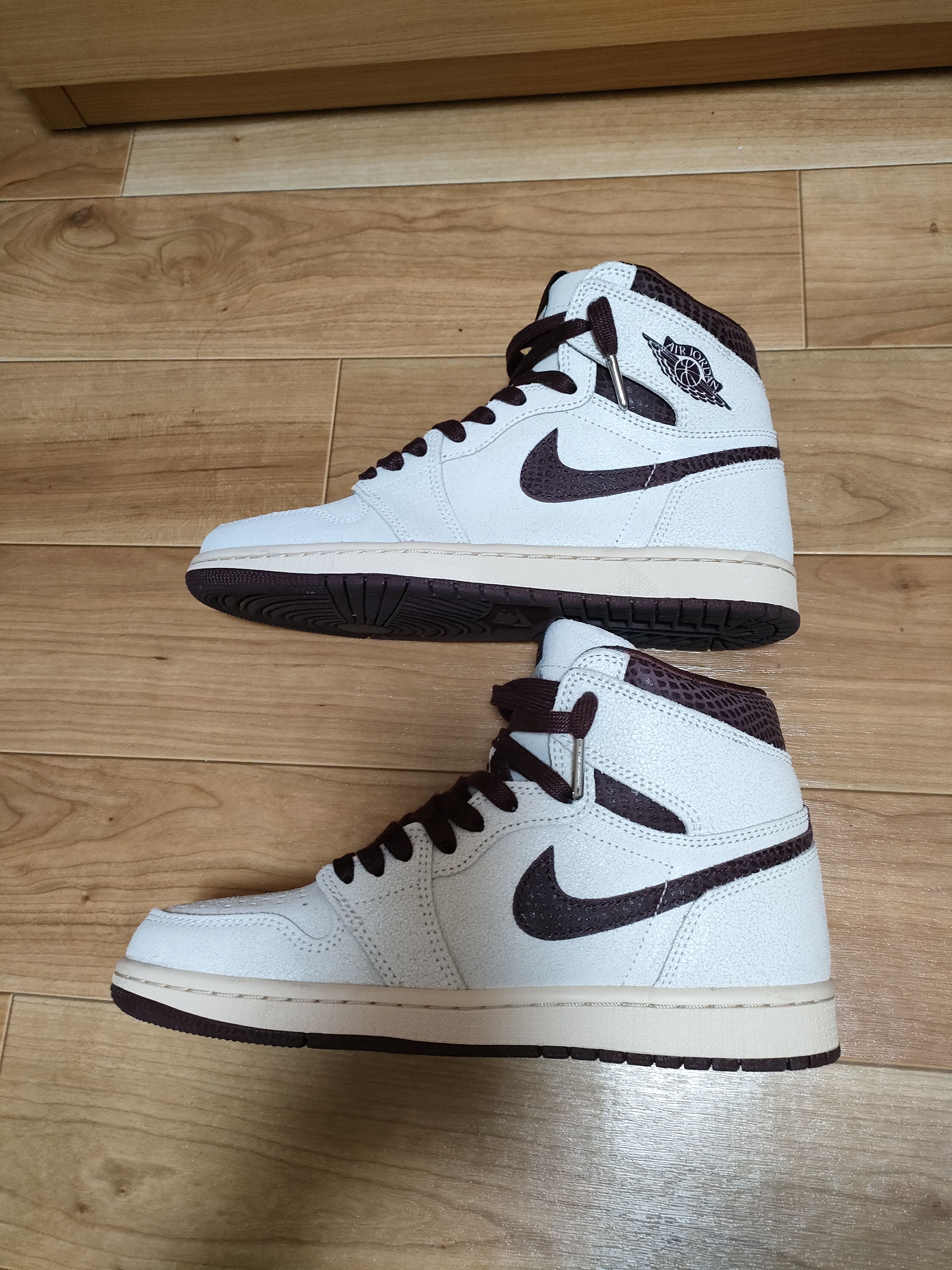 A Ma Maniere × Nike Air Jordan 1 Retro High OG "Sail and Burgundy"