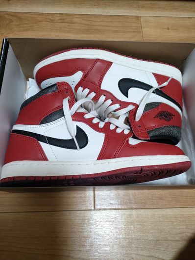 Nike Air Jordan 1 High OG "Lost & Found/Chicago"