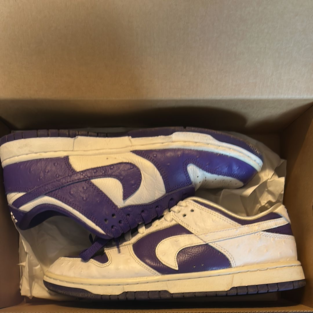 Nike Women's Dunk Low "Made You Look"