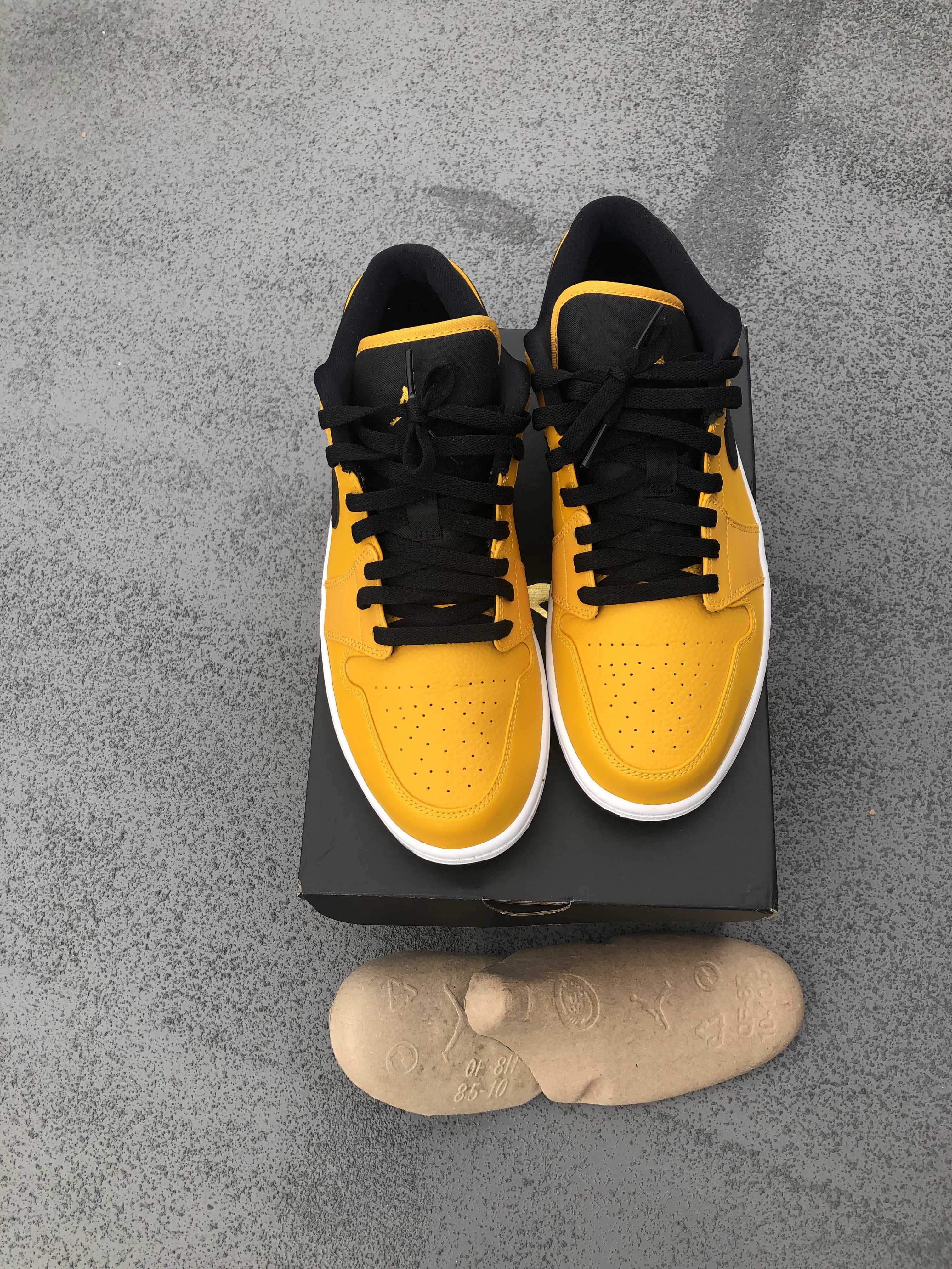 NIKE AIR JORDAN 1 LOW "UNIVERSITY GOLD"