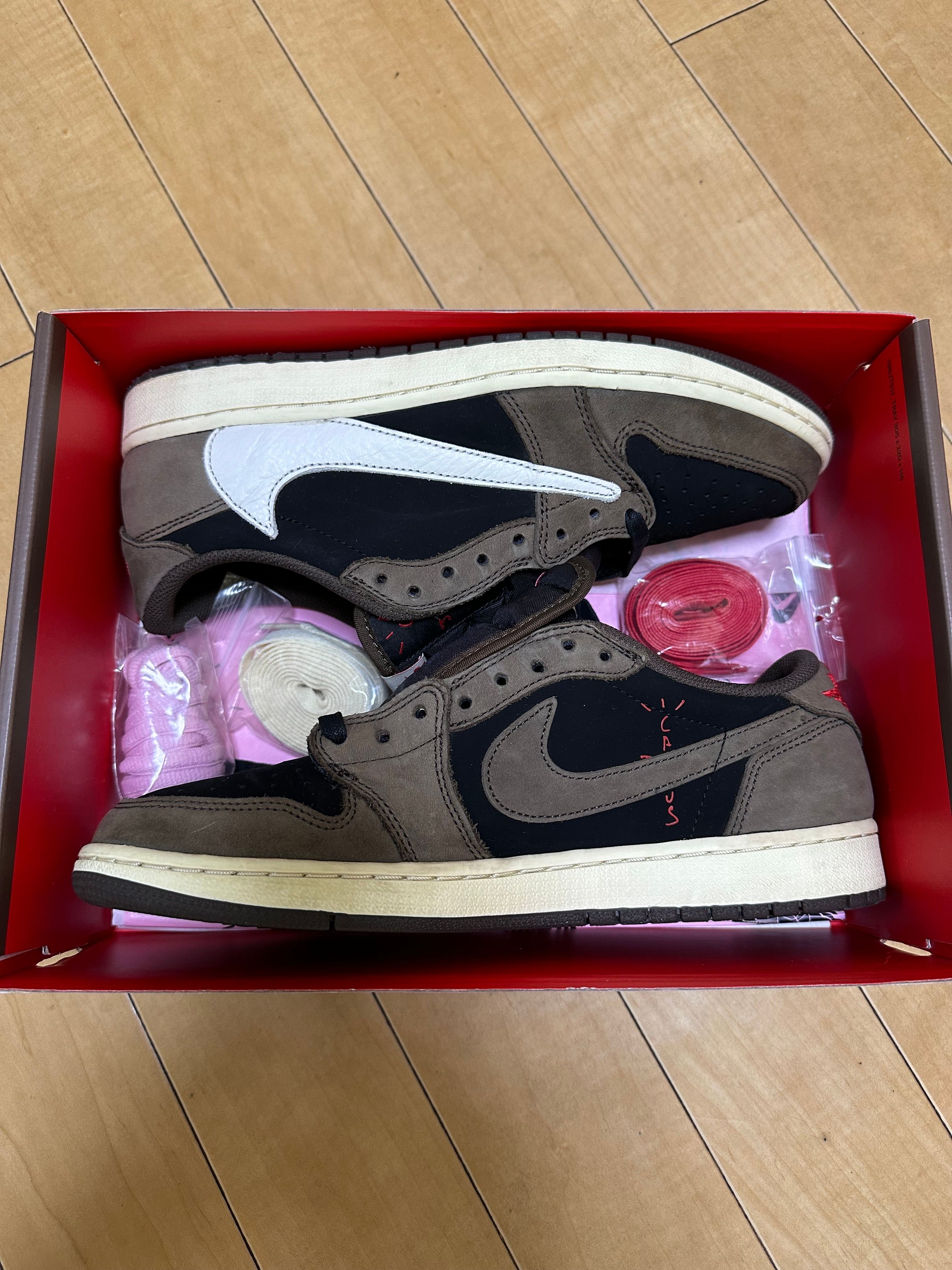 Travis Scott × Nike Air Jordan 1 Low OG SP-T "Black/Dark Mocha"