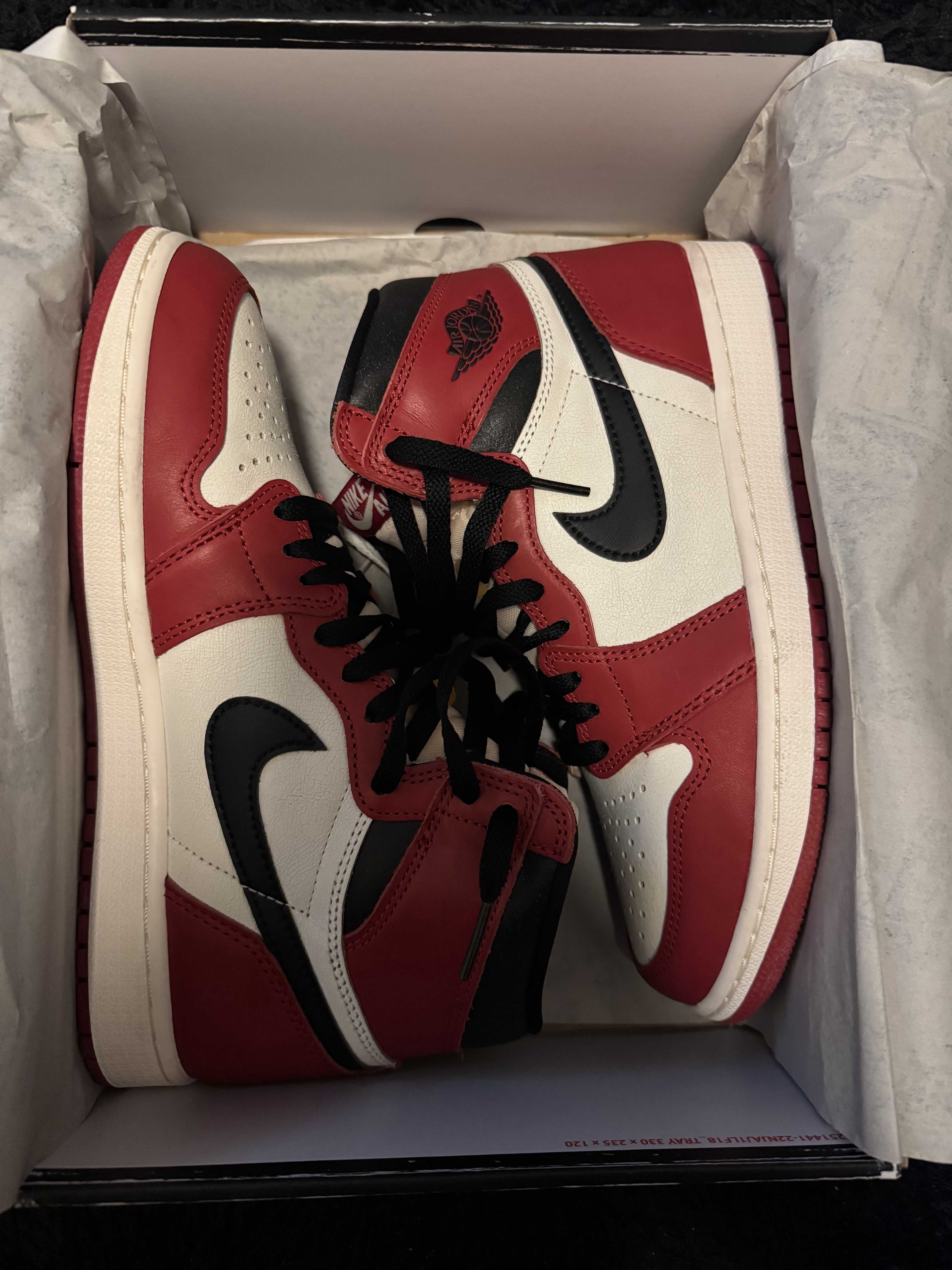 Nike Air Jordan 1 High OG "Lost & Found/Chicago"