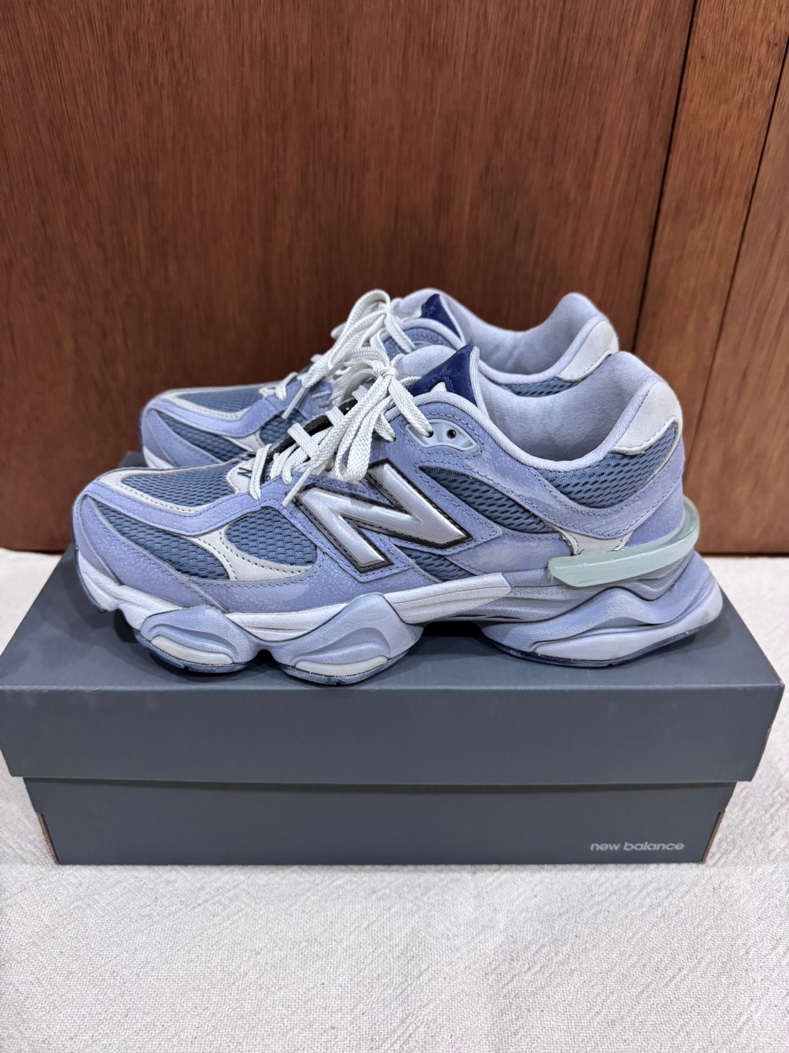 ニューバランス 9060 "ザ ムーン デイジー パック"