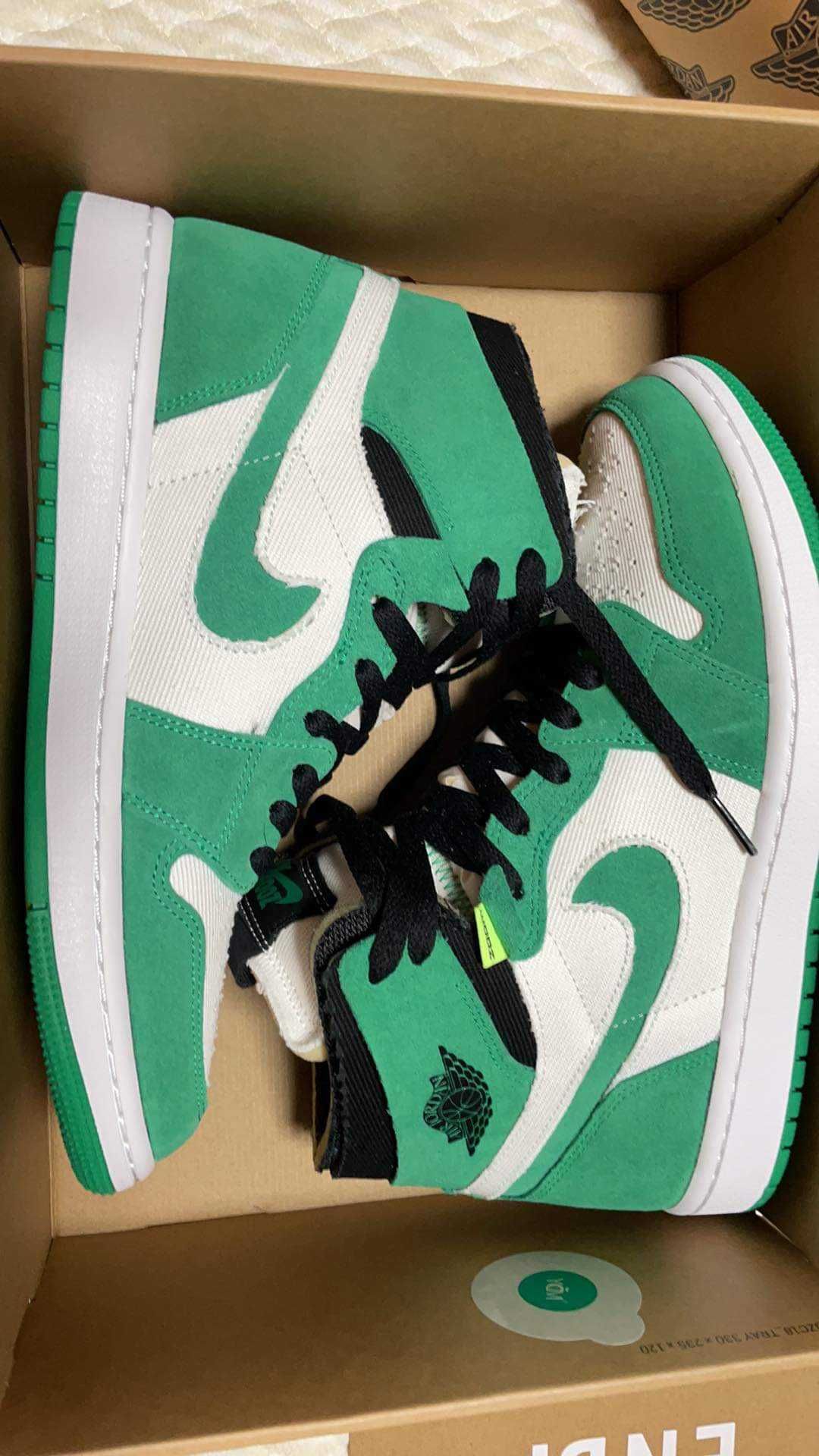 Nike Women's Air Jordan 1 High Zoom Air Comfort "Lucky Bull"