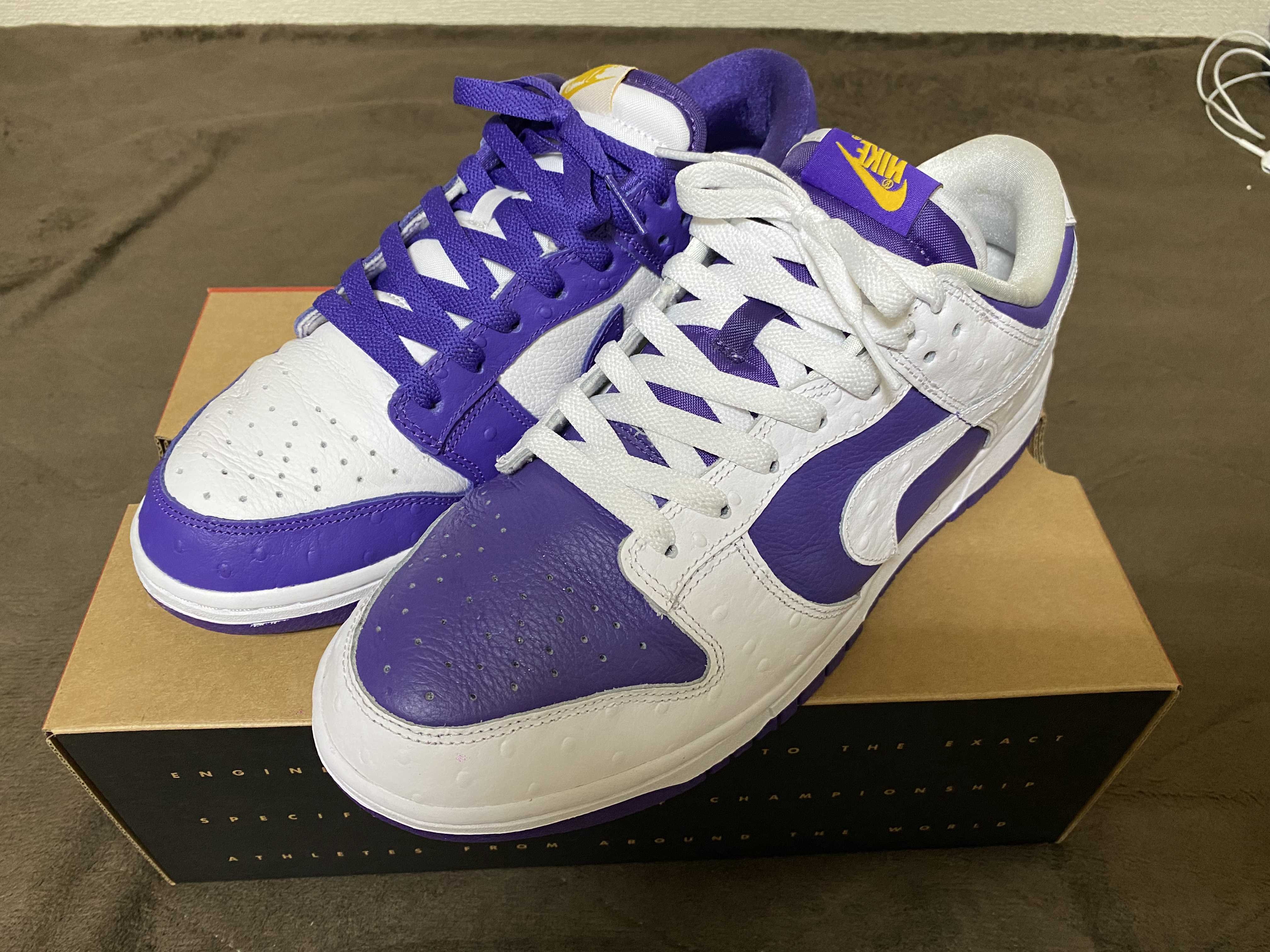 Nike Women's Dunk Low "Made You Look"