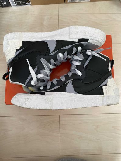 sacai × NIKE BLAZER MID "BLACK/WOLF GREY/WHITE"