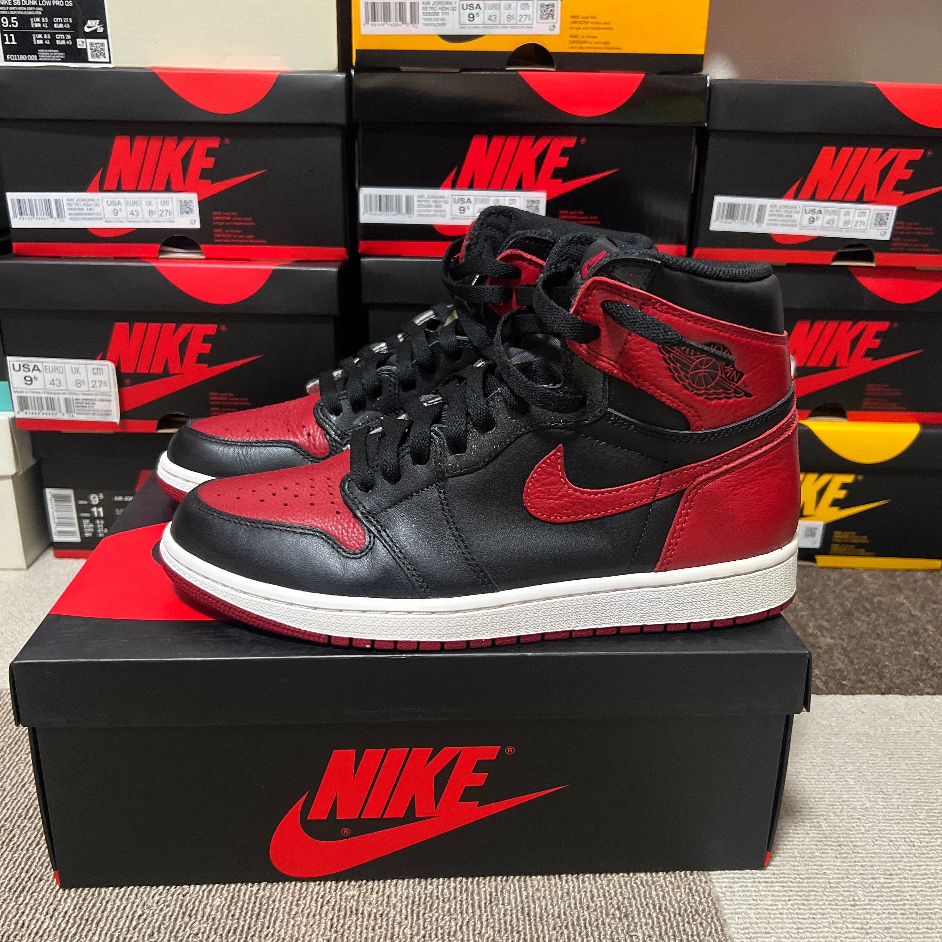 Nike Air Jordan 1 Retro High OG "Bred/Banned"